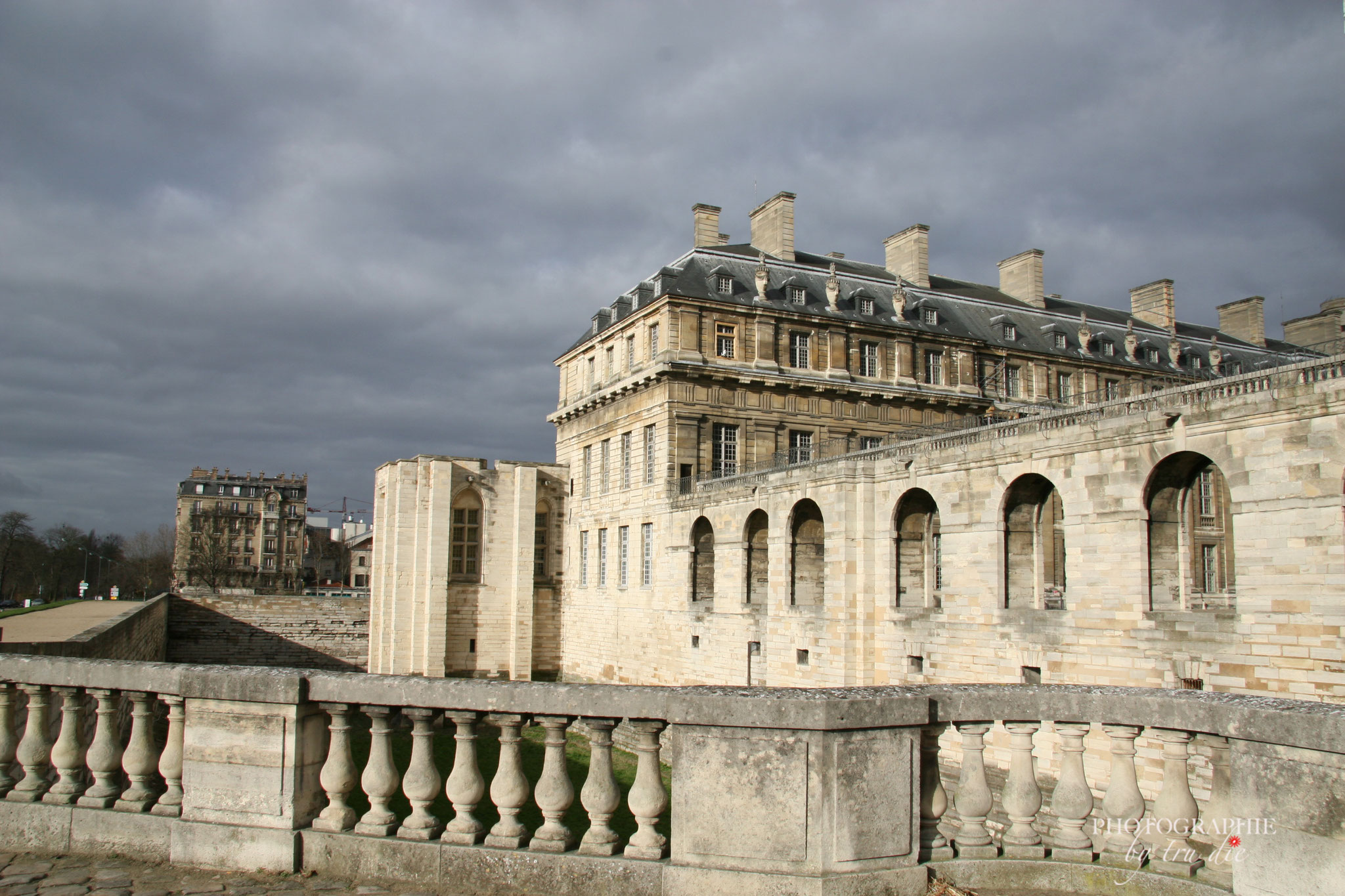 Bild: Ansichten Château de Vincennes in Paris 