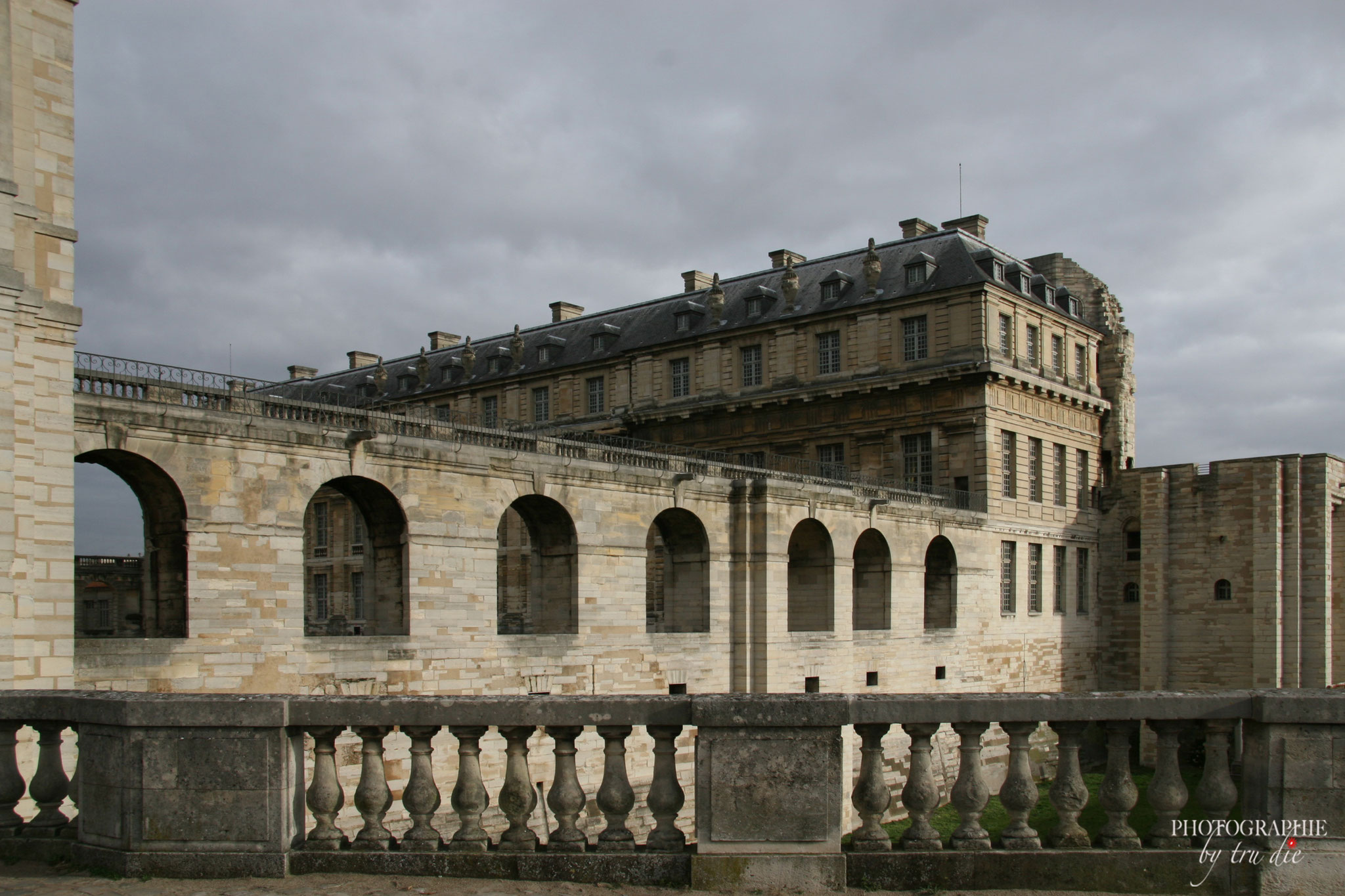 Bild: Ansichten Château de Vincennes in Paris 