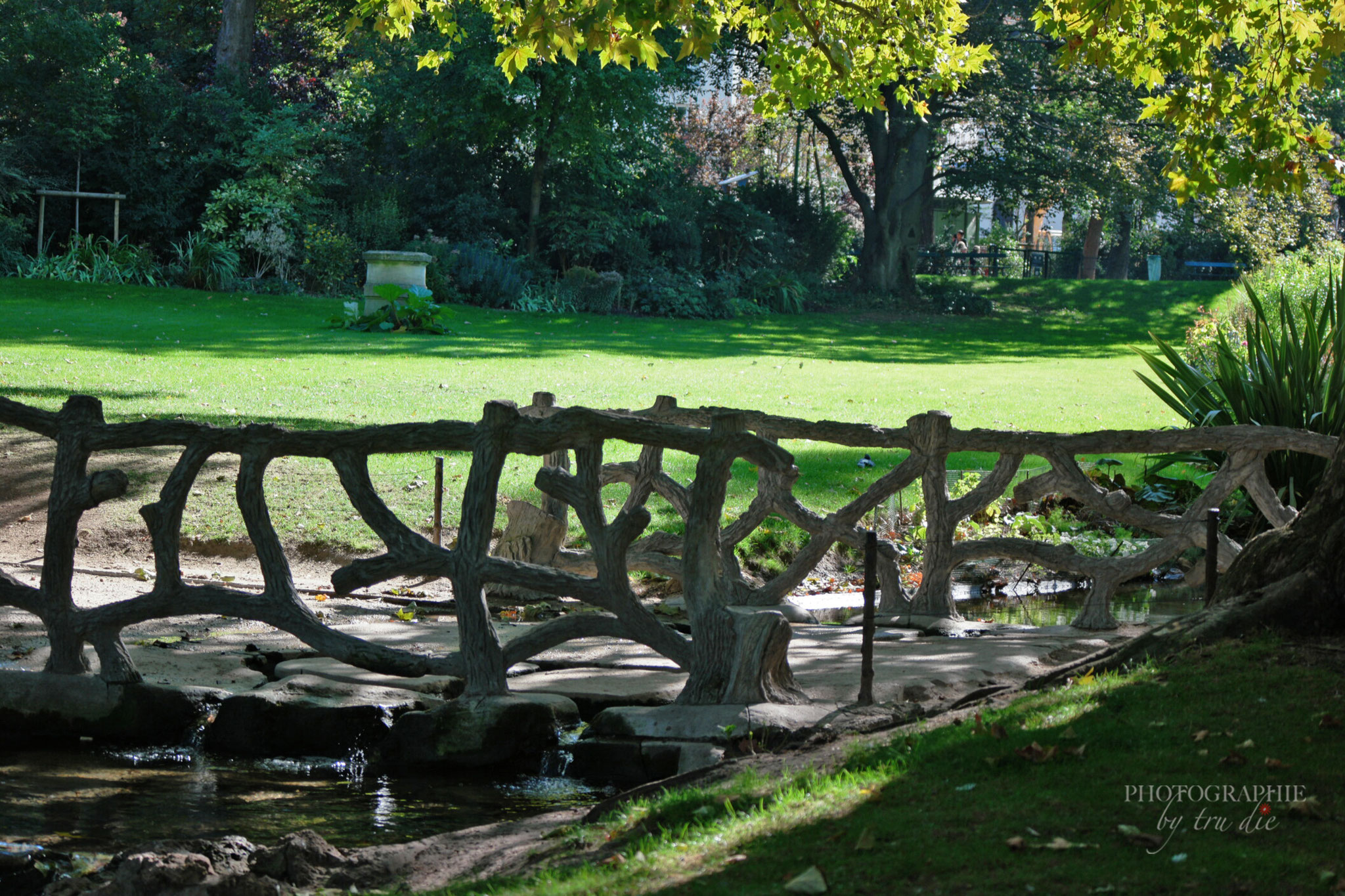 Bild: Park Square des Batignolles in Paris 