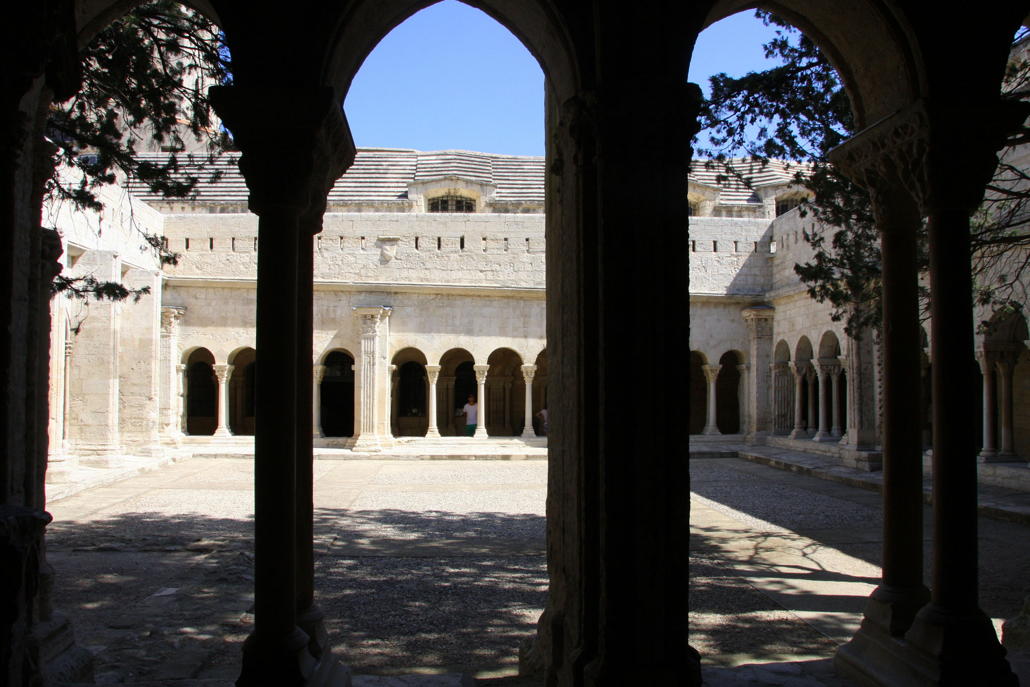 Bild: Kreuzgang von St.-Trophime, Arles, Provence