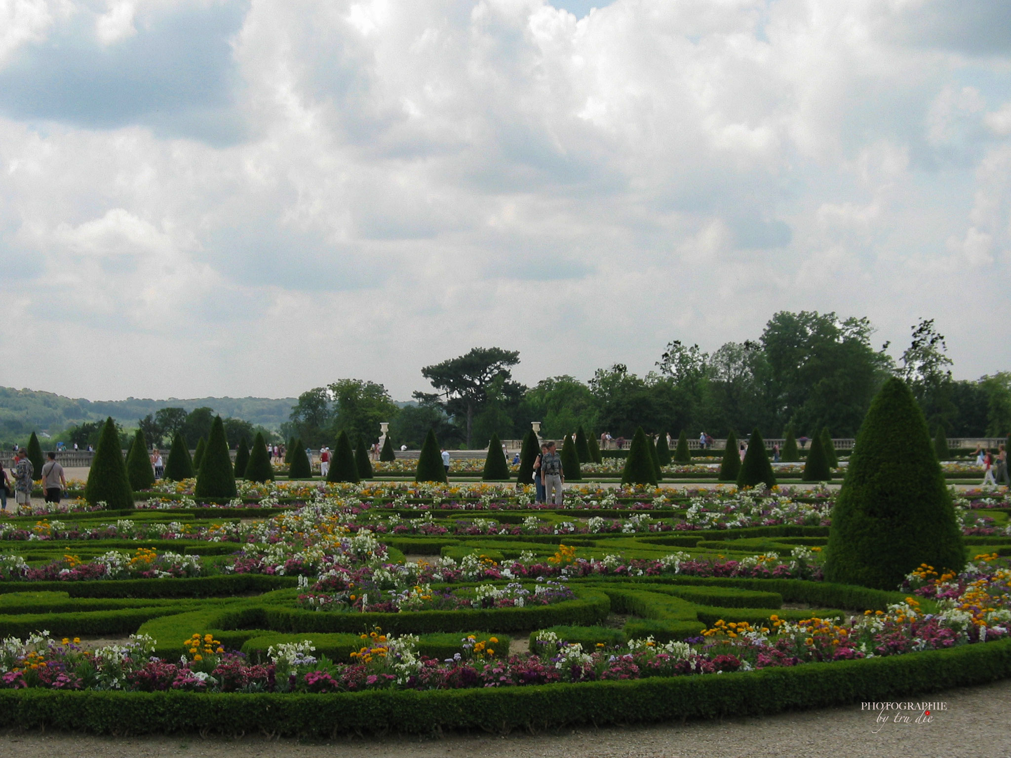 Bild: Château de Versailles mit Schlossgarten 