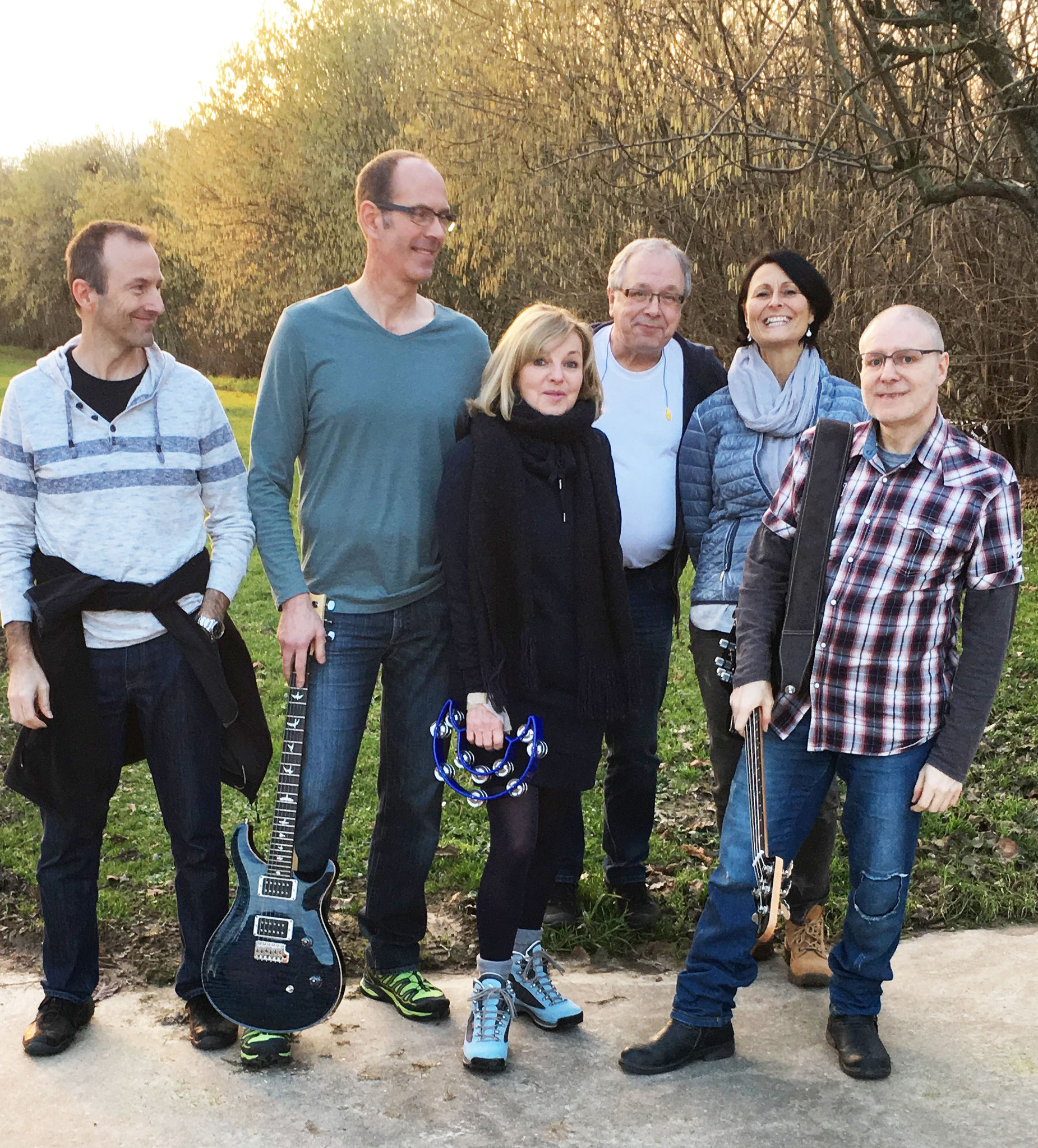 Lothar Rupp (g), Roman Felbek (g), Dodo Vogt (voc), Heinz Walter (dr), Maribel Lopez (voc), Thomas Haller (b)