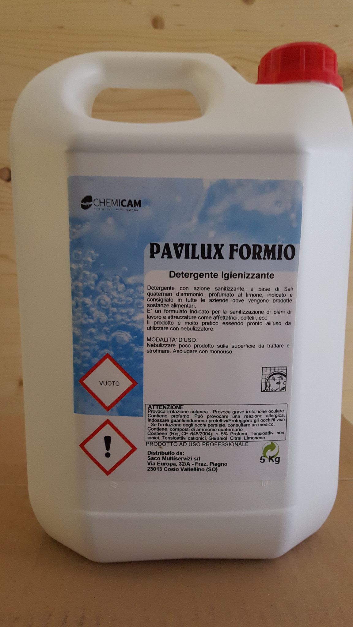 PAVILUX FORMIO - Detergente neutro sanitizzante profumato.Riduce lo sporco,carica batterica e profuma l'ambiente.