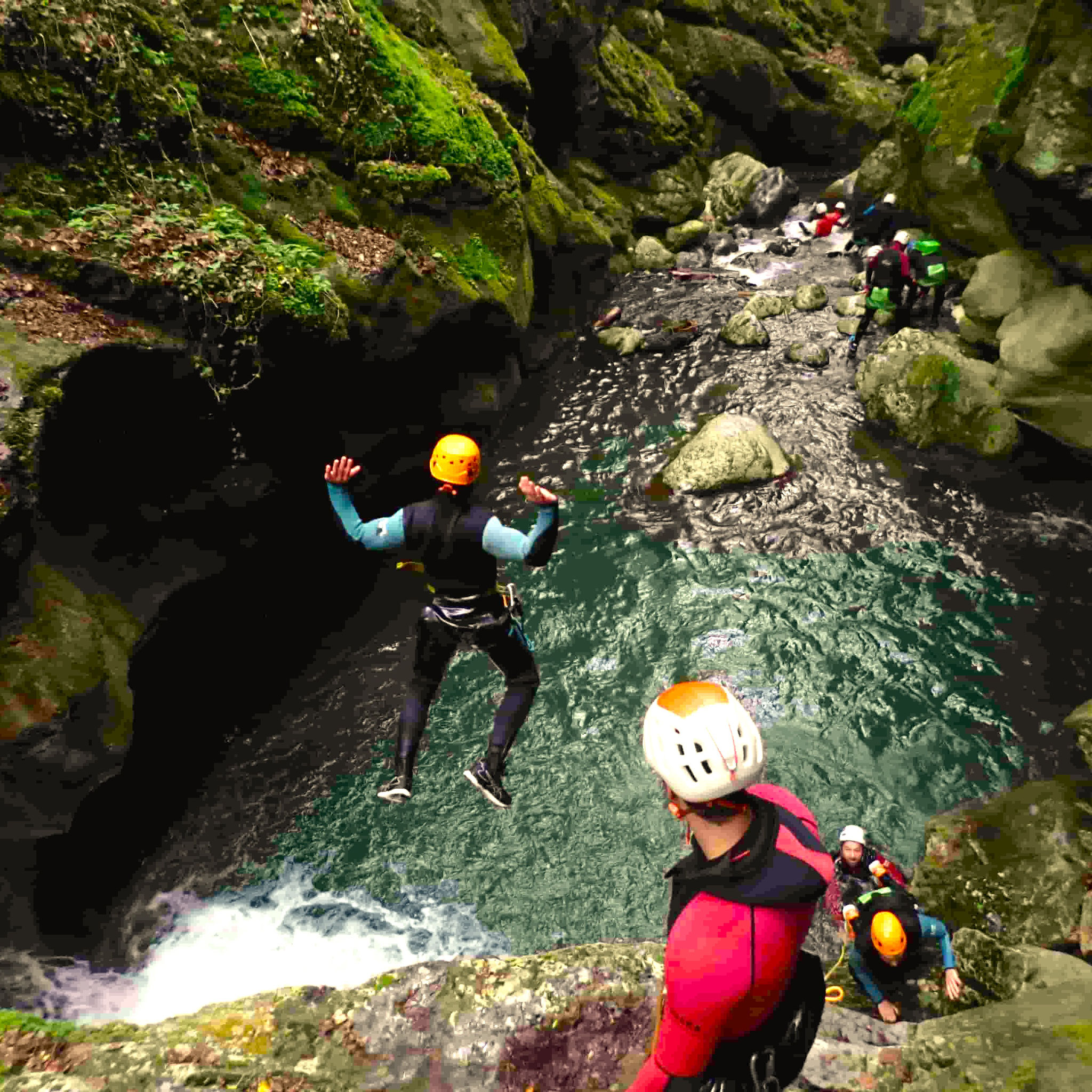 sauter dans les eaux fraiche du Vercors