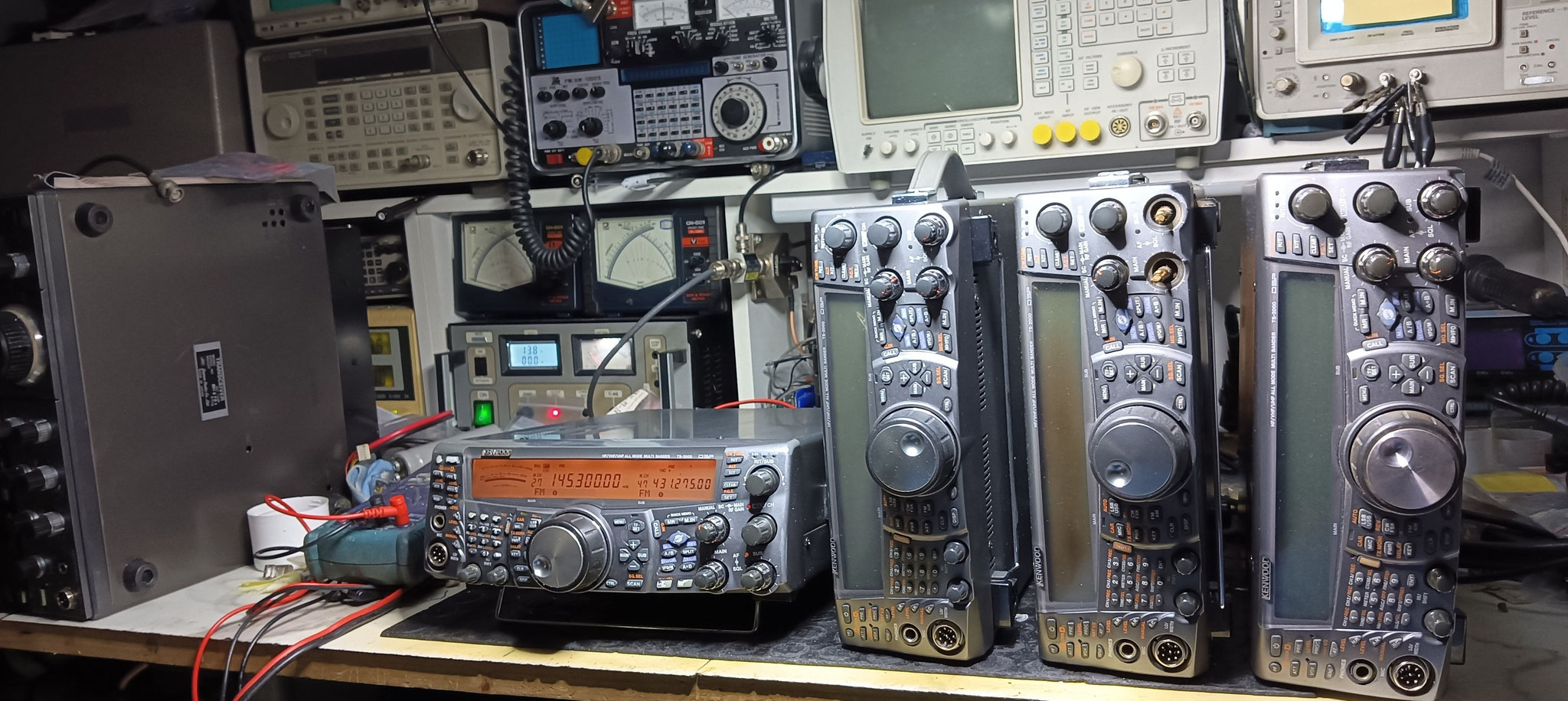 TS2000 KENWOOD IN RIPRAZIONE