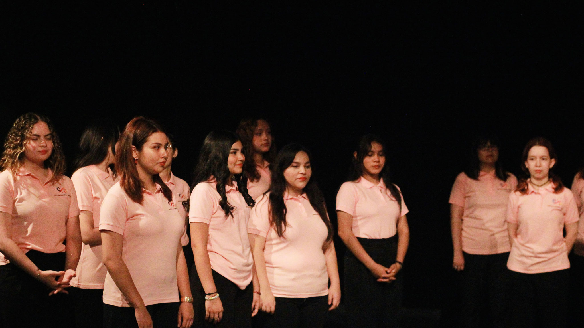 Presentación "Coralia Femenil Cedart" dirigido por Oziel Espinosa