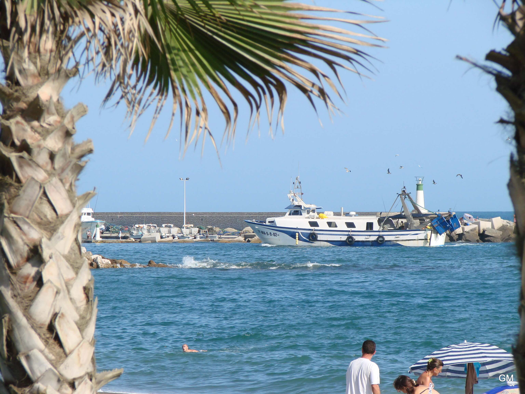 Hafeneinfahrt von Caleta de Velez