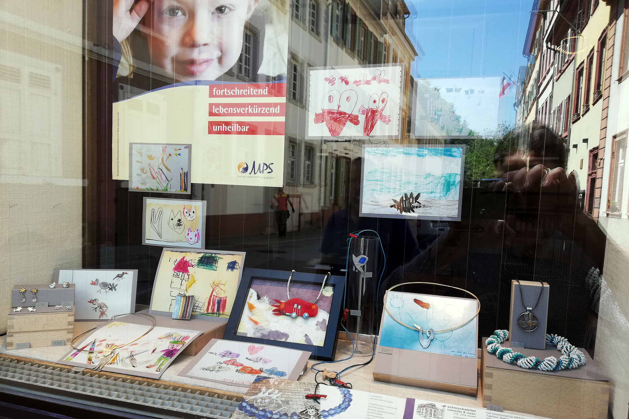 Schaufenster Ecke, Ausstellung Hoffnungszeichen 2020