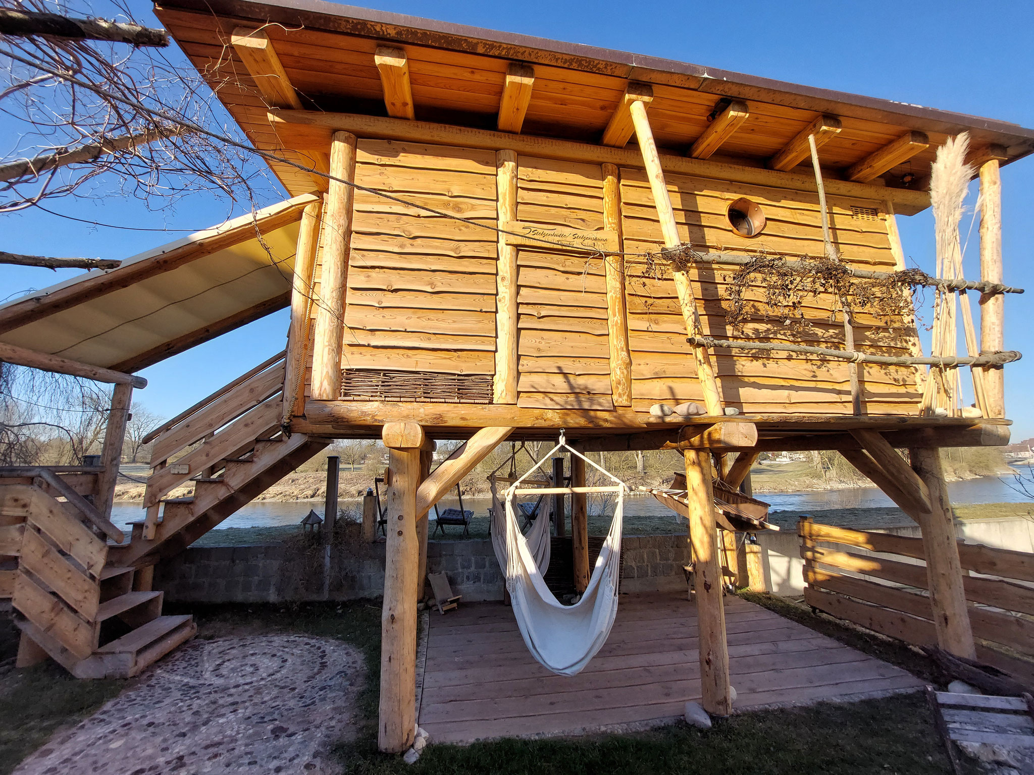 Die Stelzensauna im Donaugarten