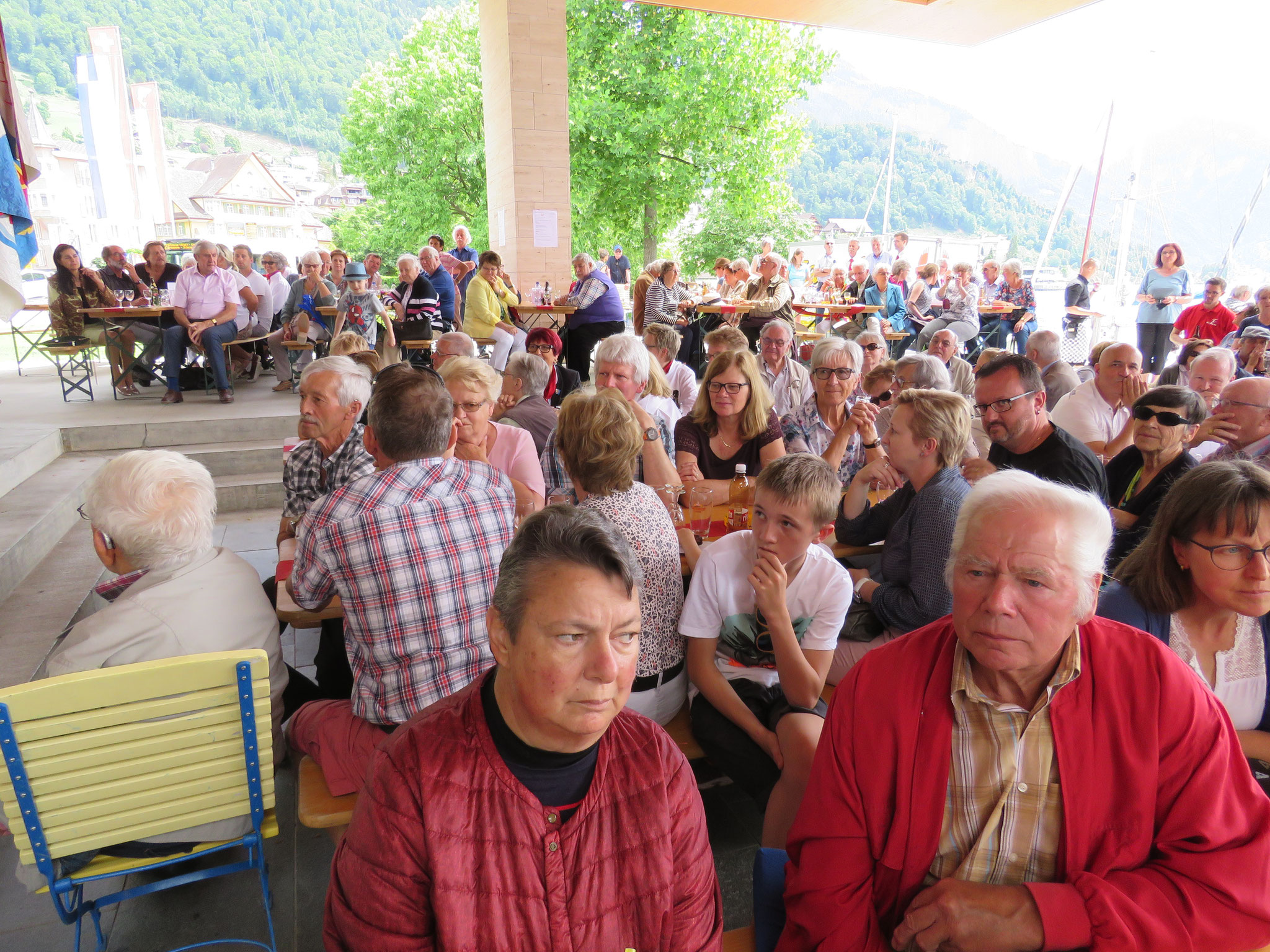 Wir durften bei wundervollem Wetter viele Besucherinnen und Besucher begrüssen.