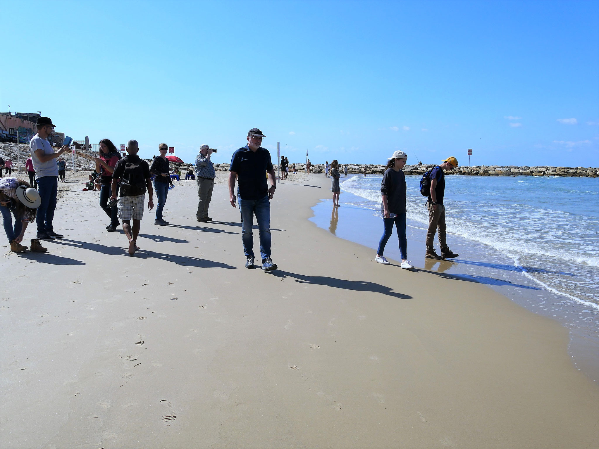 Tel Aviv - Strandspziergang am Mittelmeer 