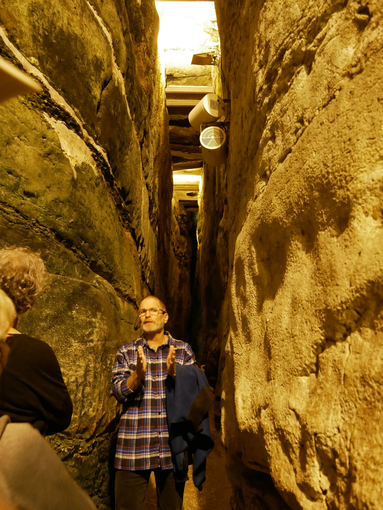 Im Hasmonäer-Tunnel an der Westmauer