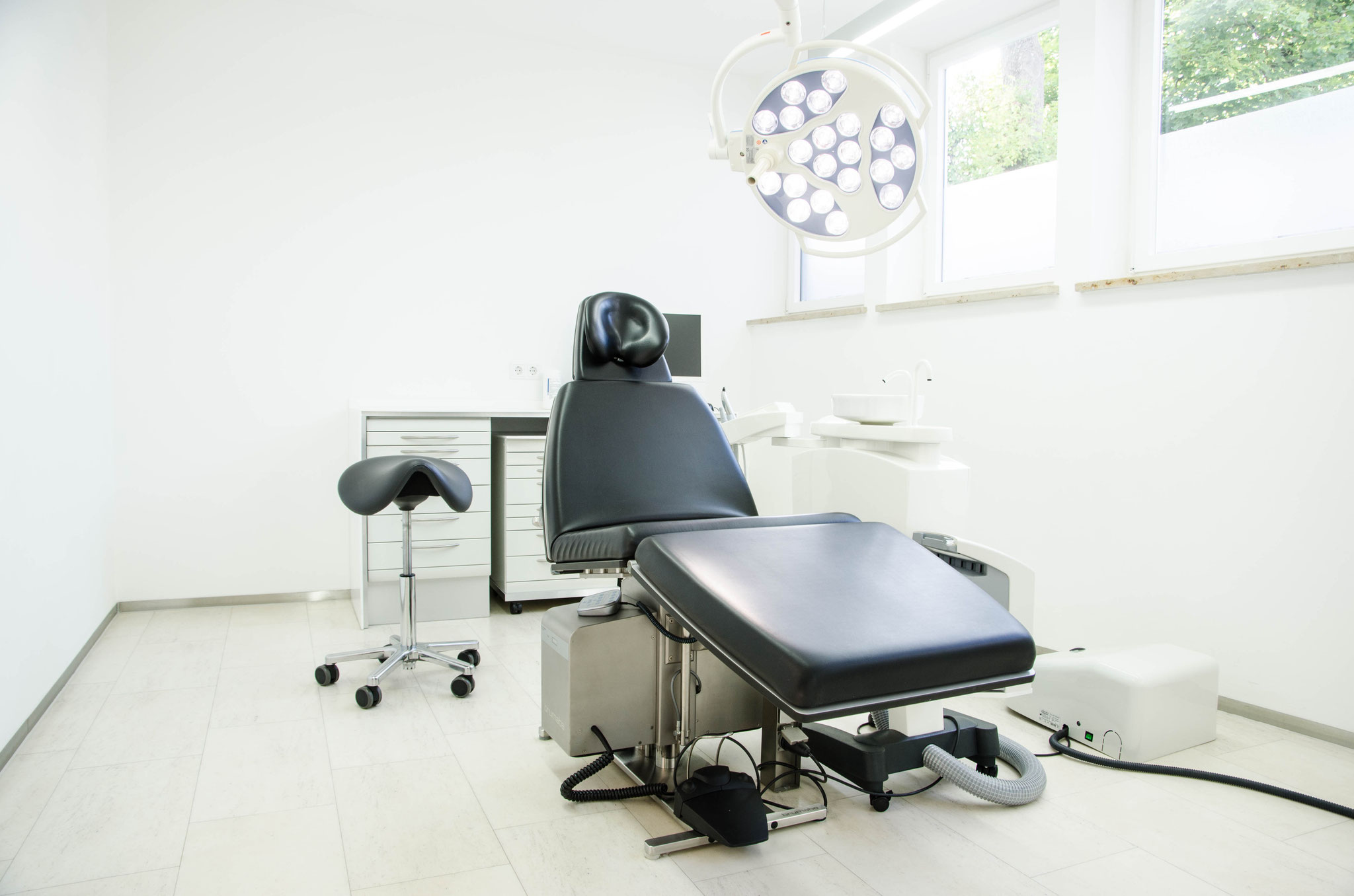 Ihr Zahnarzt in Freising - Zahnarztpraxis Dr. Thalmair