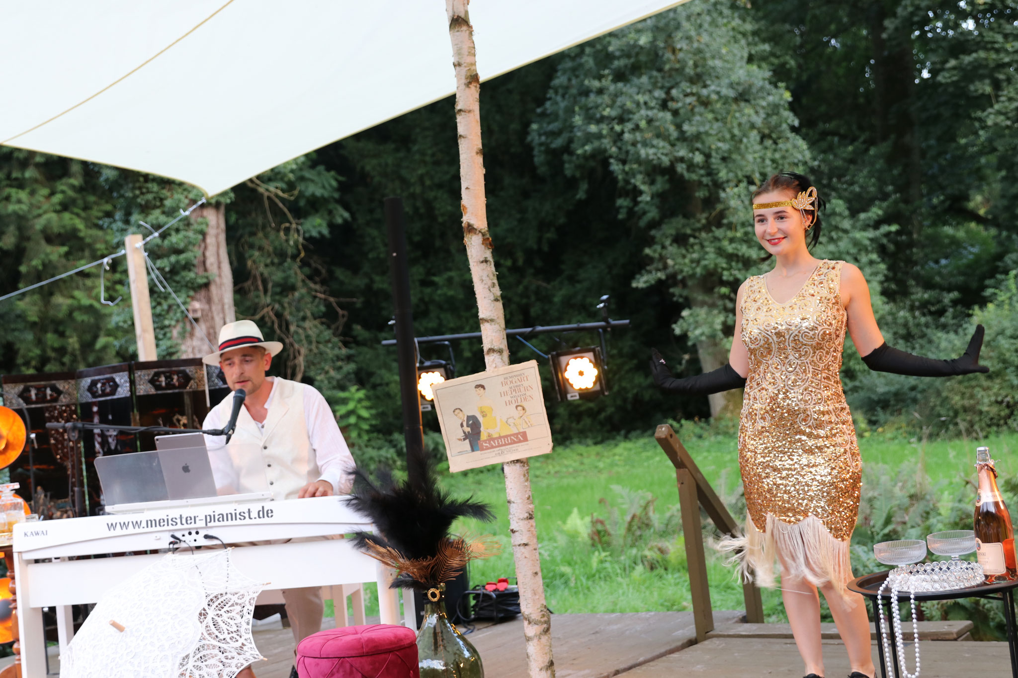 Thomas Kübler spielt Salonmusik & Chansons im Schlosspark Krumke