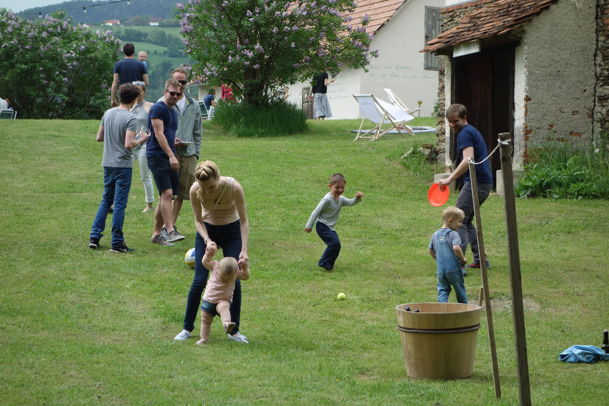 Paradies der schmutzigen Kinderfüsse