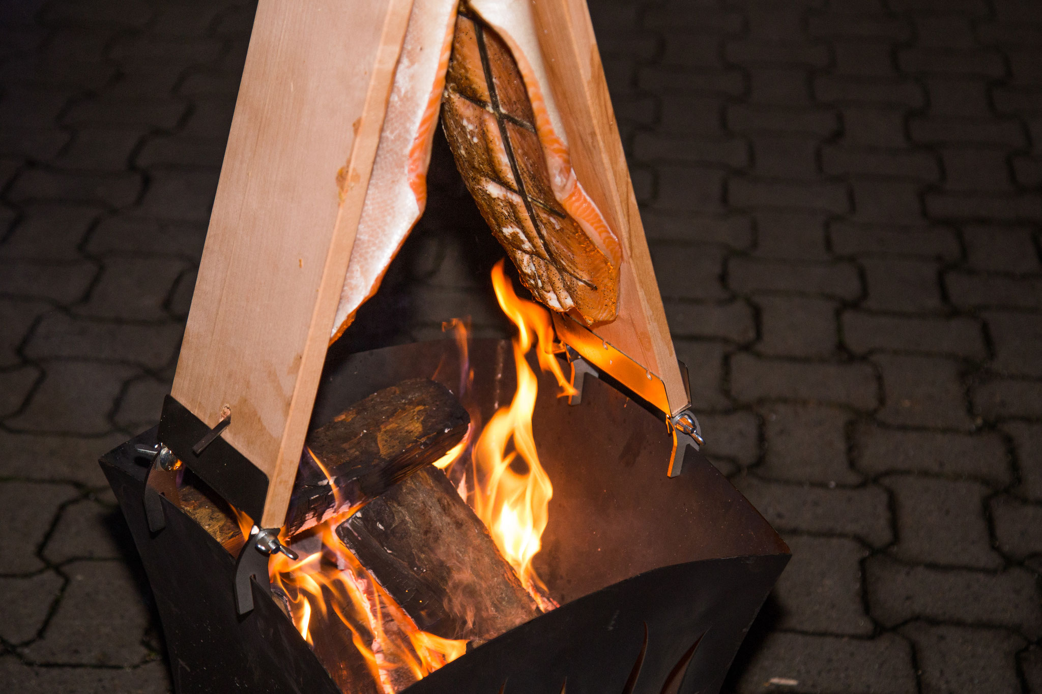 Flammlachs - das besondere Catering im finnischen Konzept