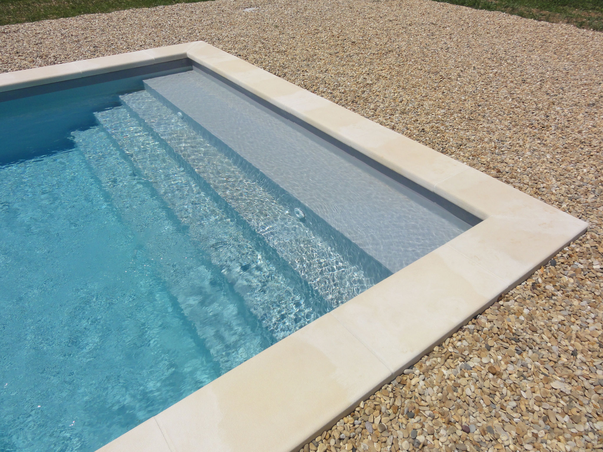 Liner gris clair - Alpilles Luberon Piscines Construction Rénovation