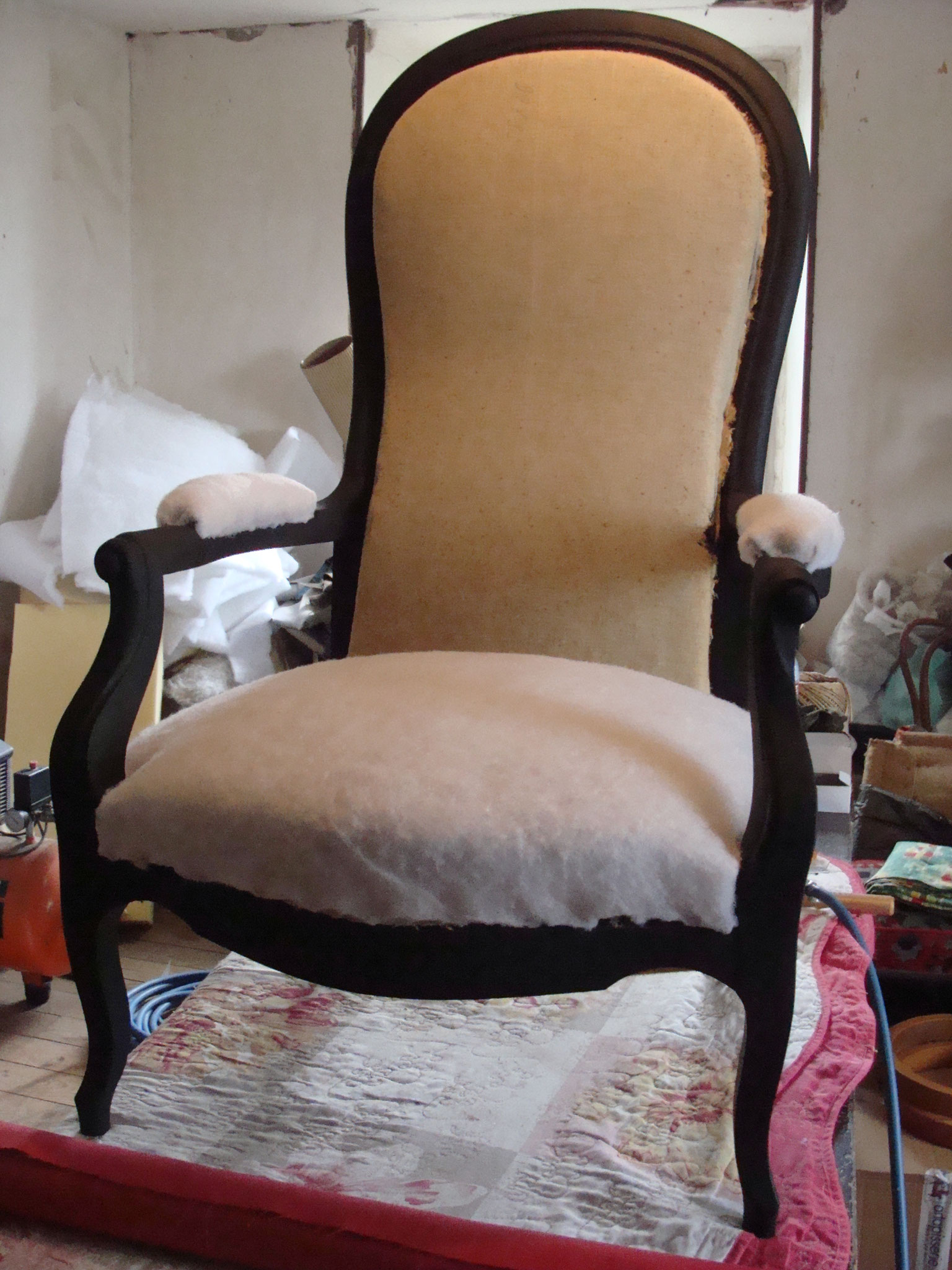 Mise en blanc fauteuil Voltaire