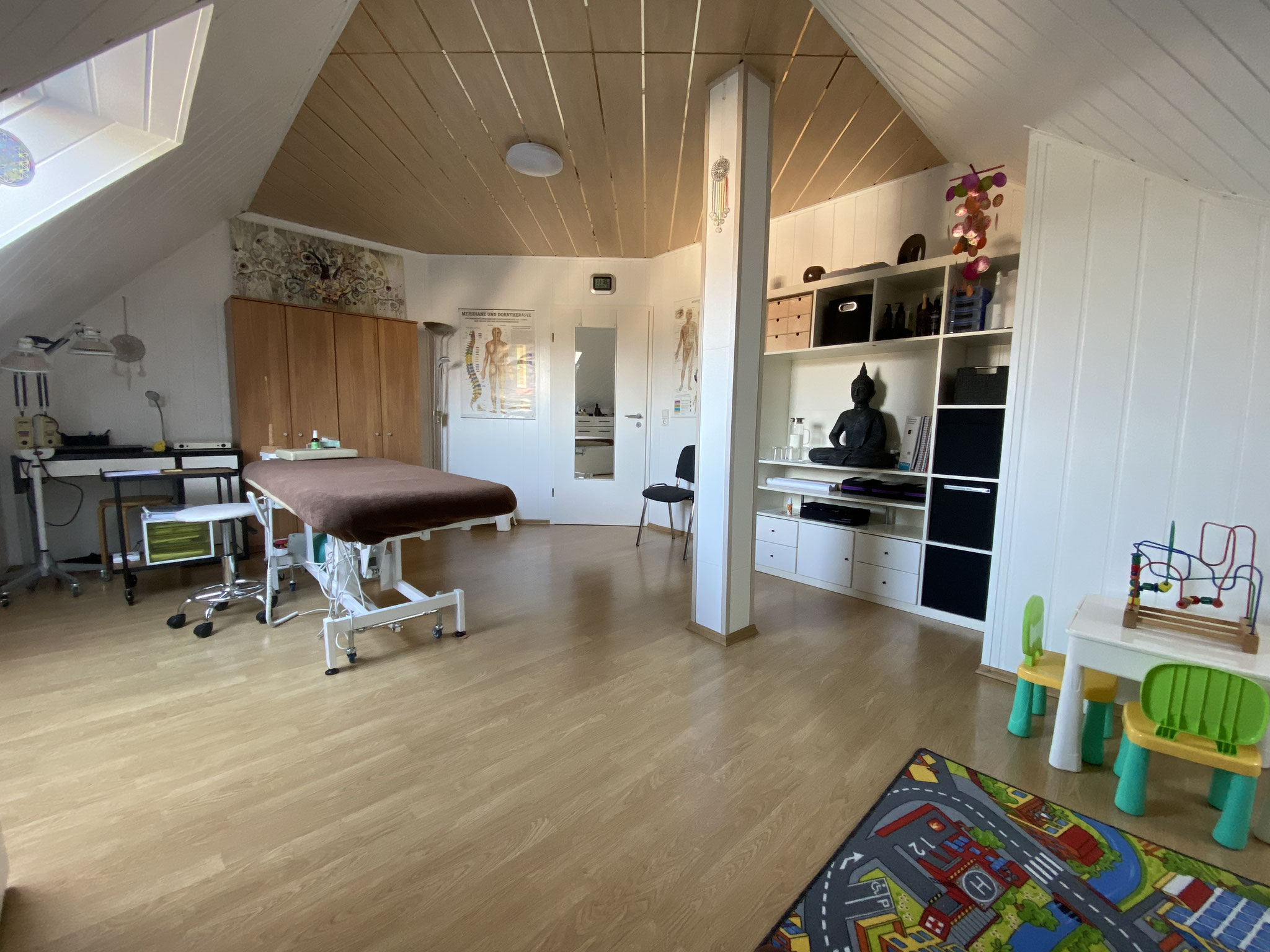 Massage- und Behandlungsraum