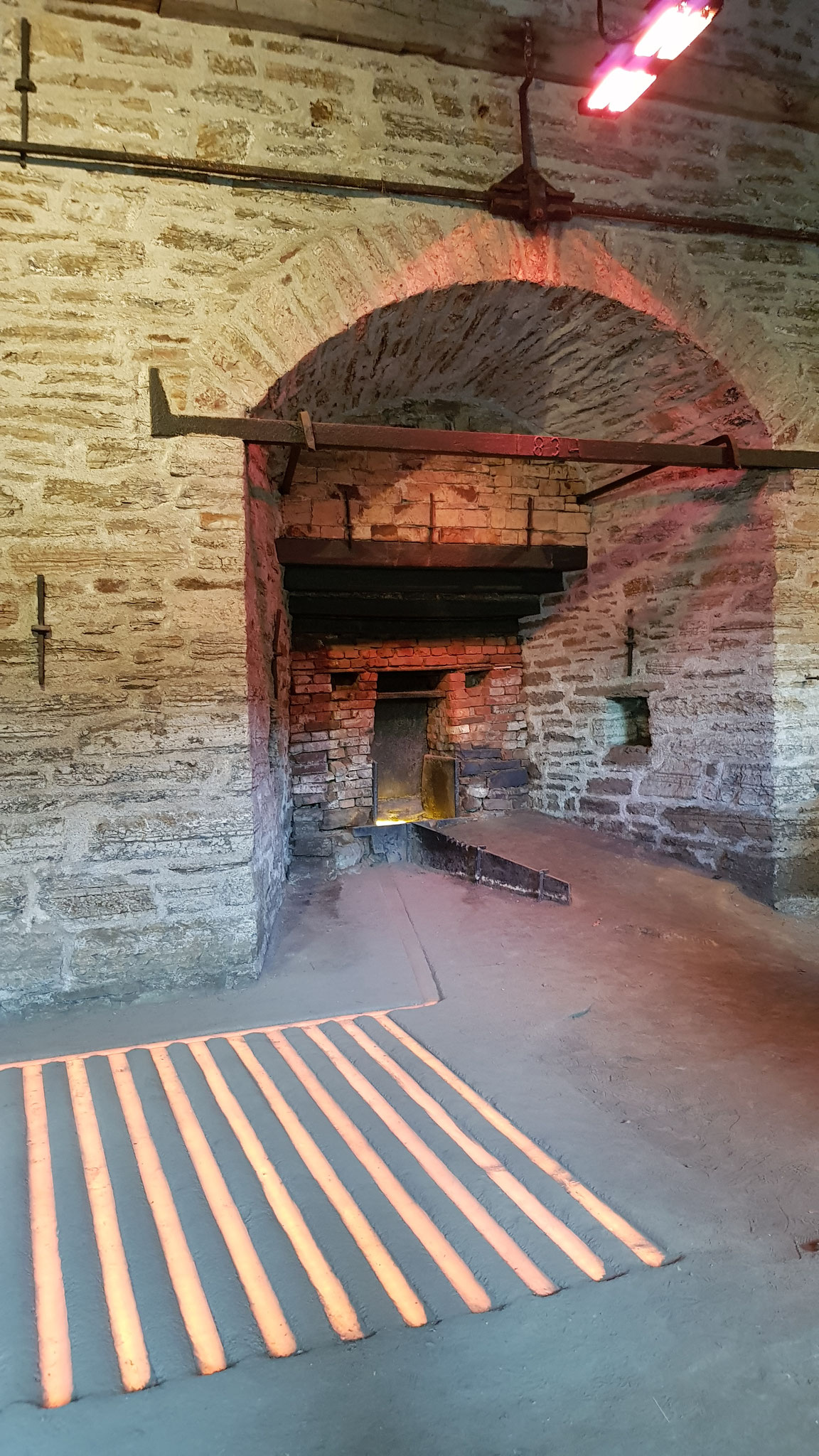 The forehearth of a blast furnace with a pig-iron bed (Luisenhütte, Wocklum).
