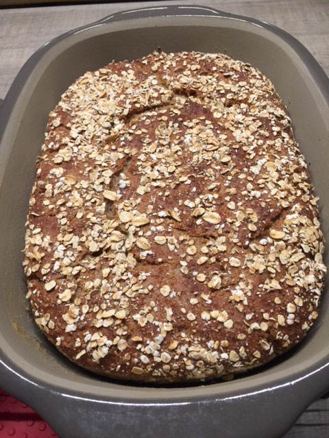 Knsusprig und fluffig weich von innen, so muss ein Brot ausschauen und so schmeckt es auch super lecker - Ich liebe meinen Ofenmeister von Pampered Chef ♥
