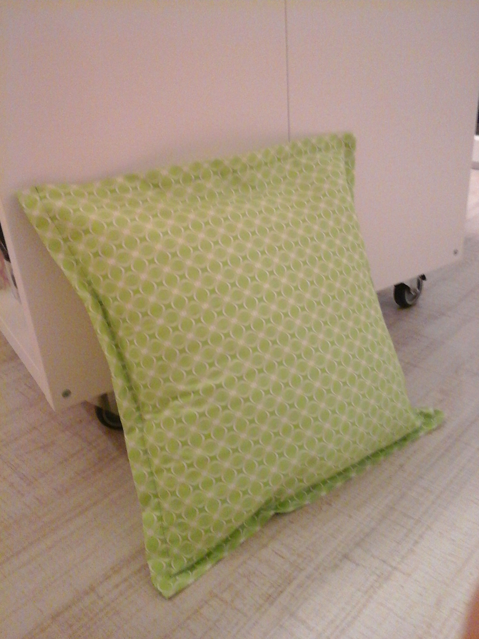 tolle Kissen aus den wunderschönen Tante Ema Stoffen