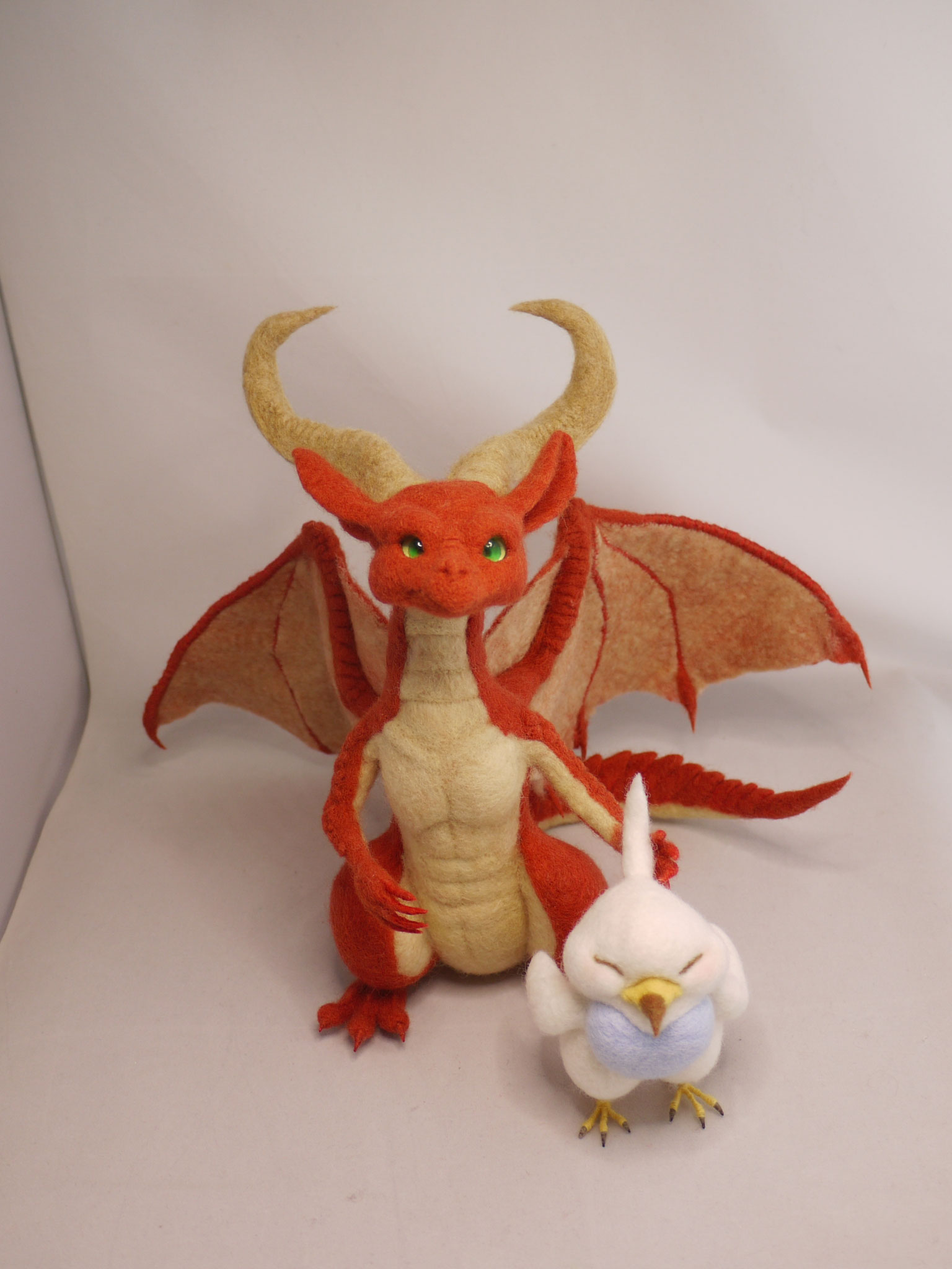 「ドラゴン家を買う」のレティとピーちゃん