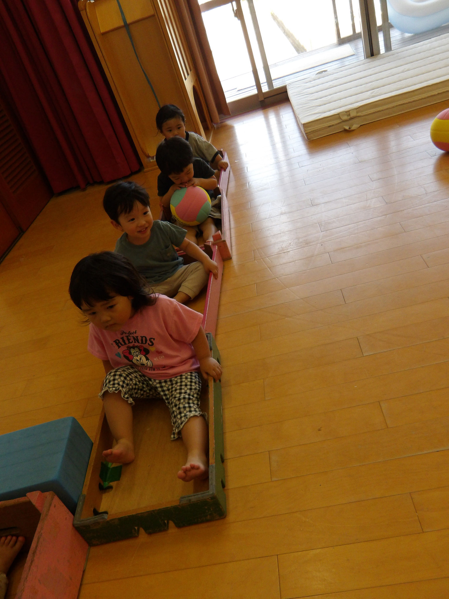 6月15日　バスになったり。