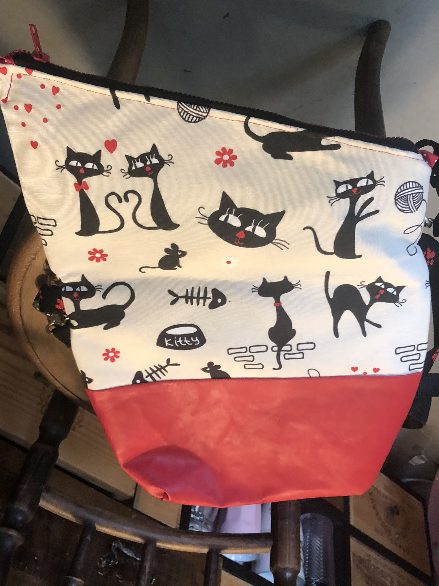 Katz und Maus Canvas, Kunstleder rot, CHF 85.00