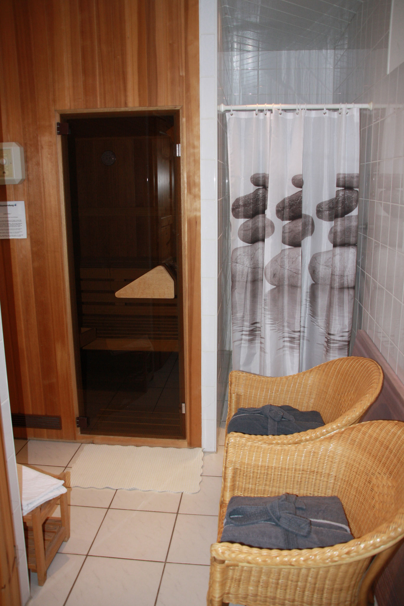 Sauna mit Dusche und WC