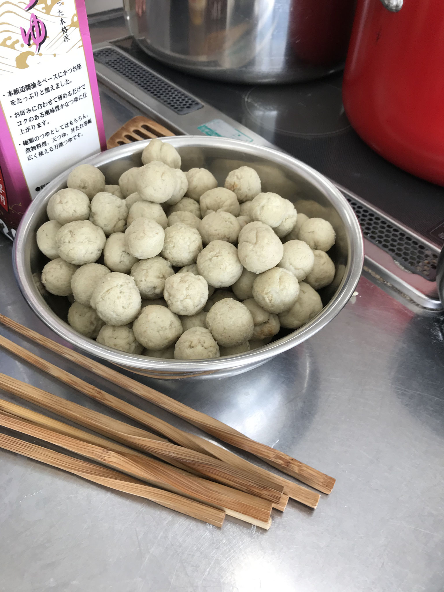 デザート用の蕎麦団子（の素）もちろん最後は餡にまぶして