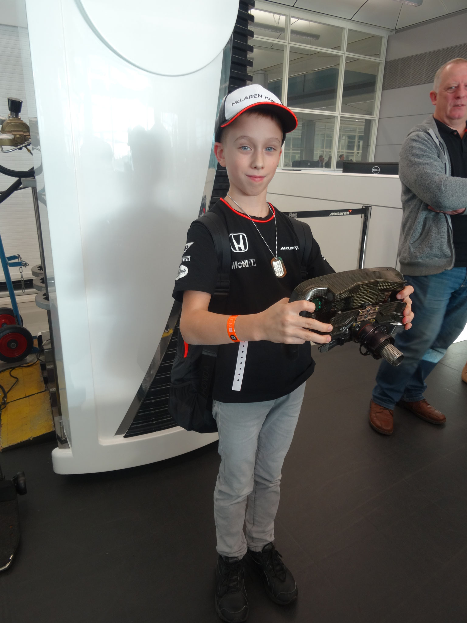2017: McLaren Fanday met het stuur van Jenson Button