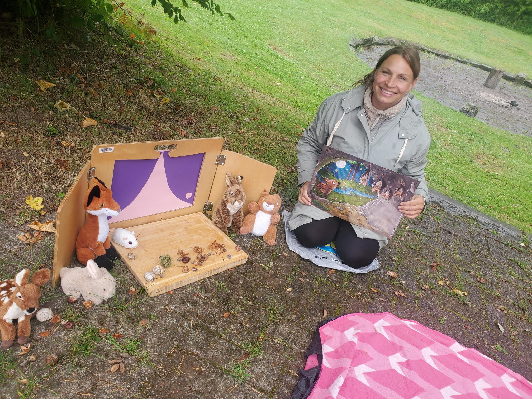 Bilderbuchtheater für Kinder beim Naturparkfest (Foto: J. Auras)