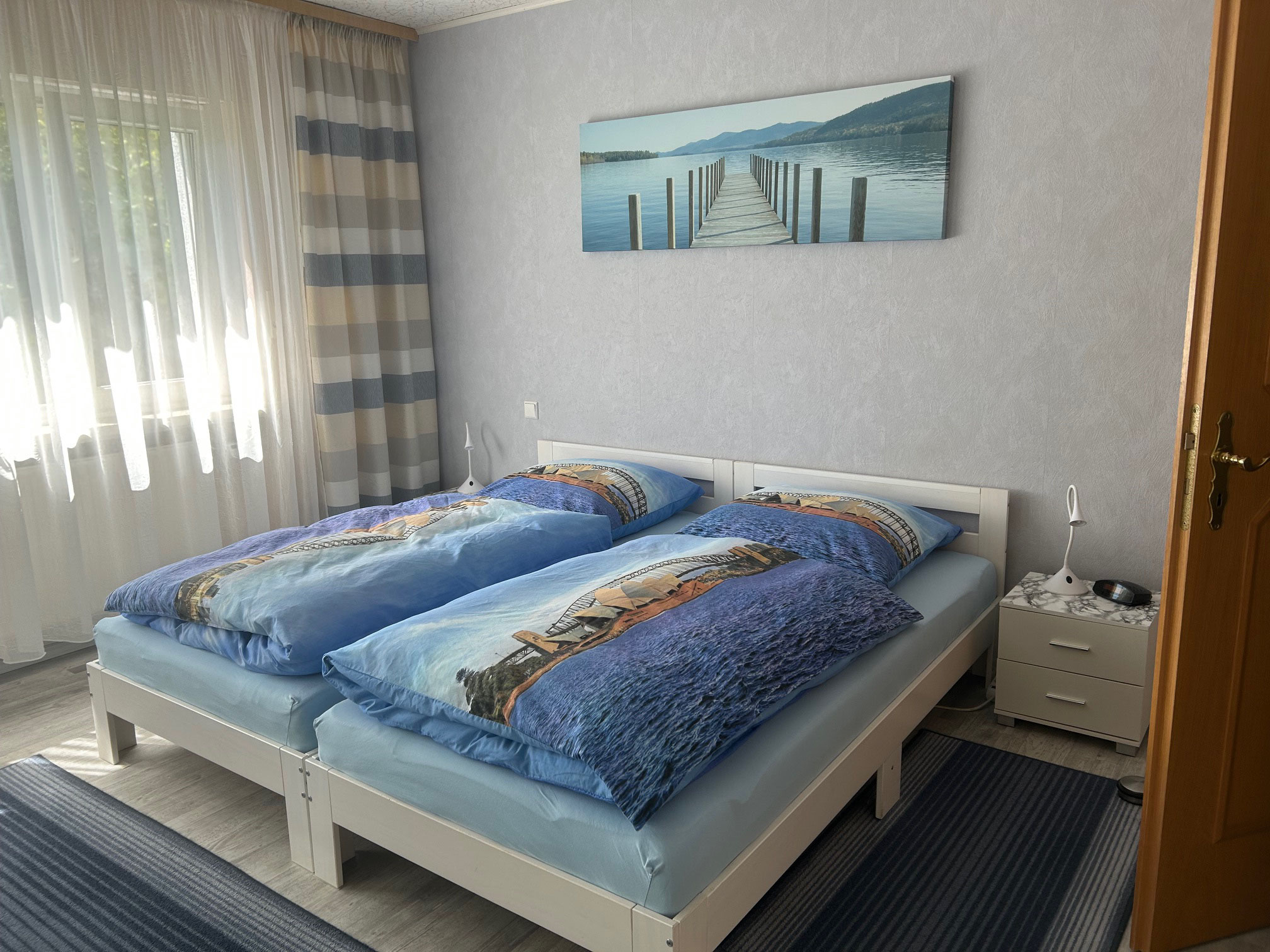 Schlafzimmer 1