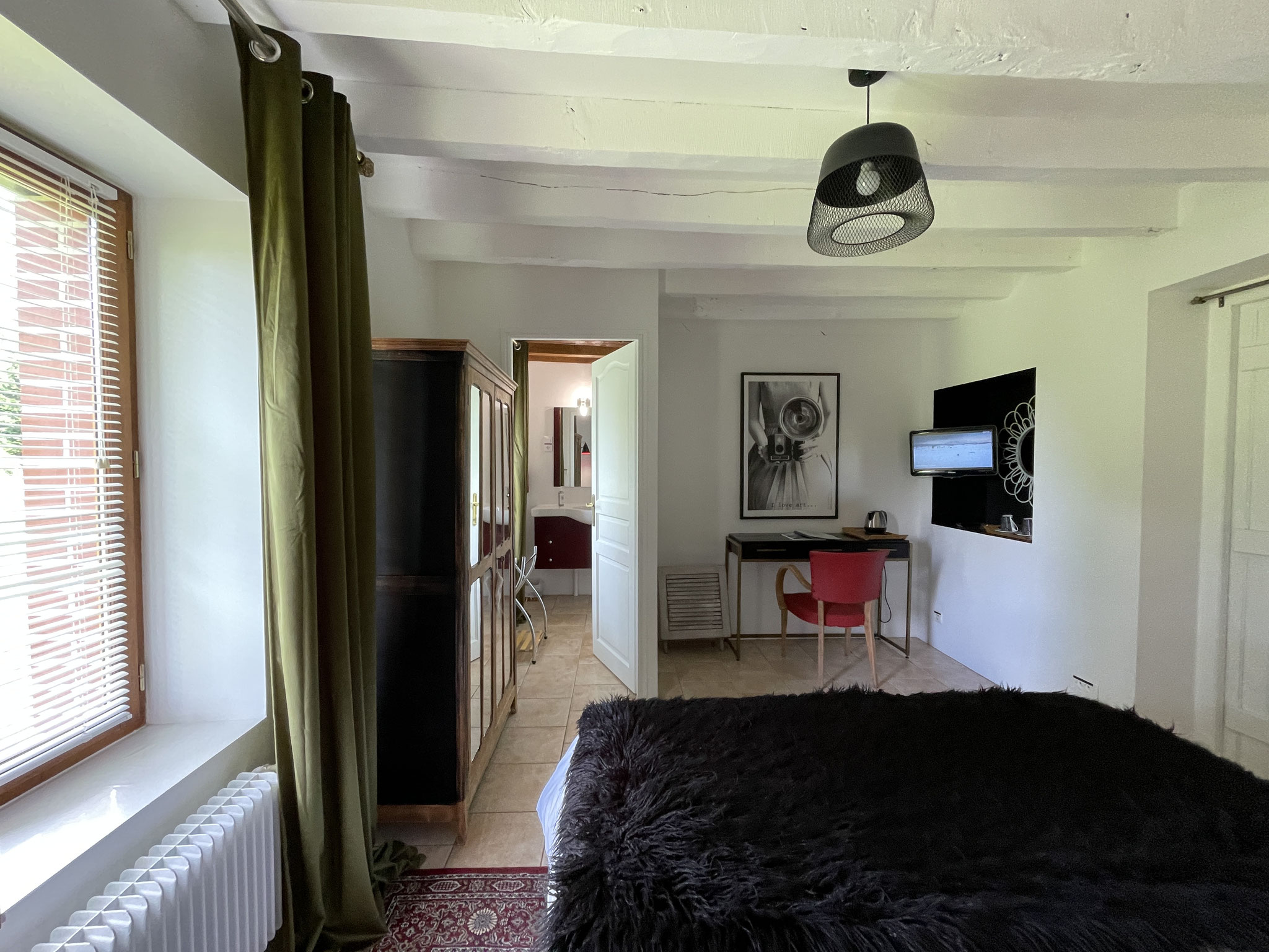 Chambre avec Tv, Wifi, coin bureau