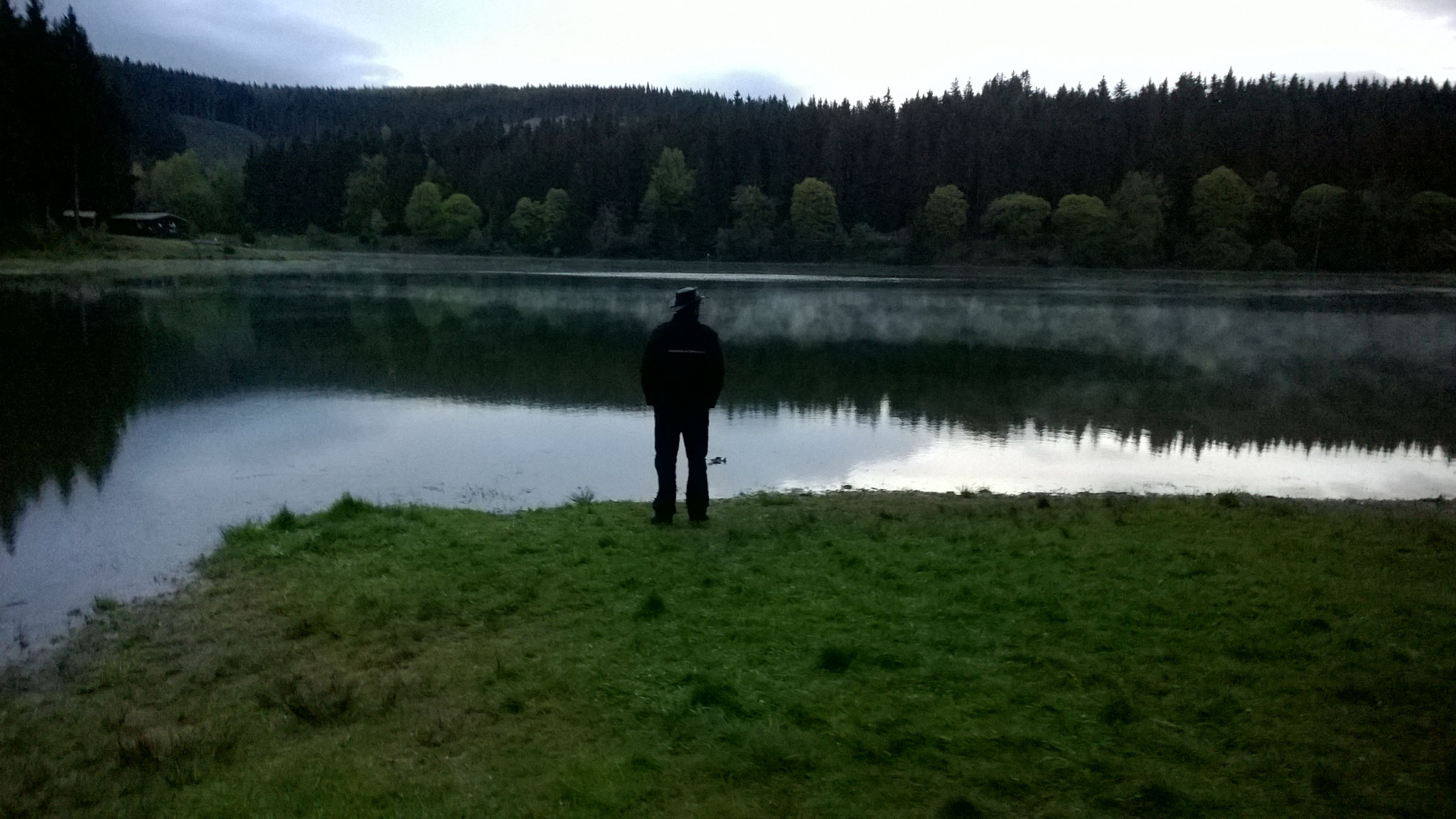 Und der Geist Gottes schwebte über dem Wasser.