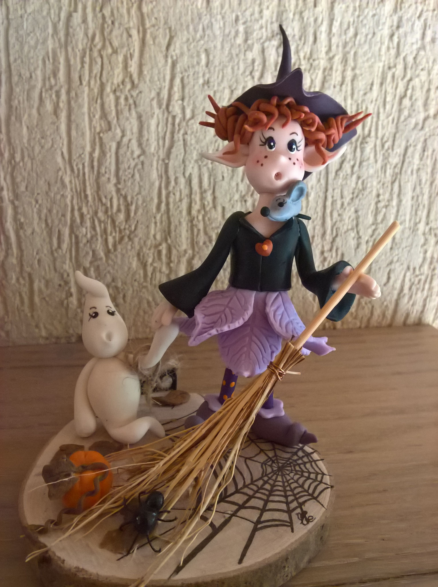 Fifi la fée et Gost le petit fantôme pour acceuillir l'automne et  Halloween