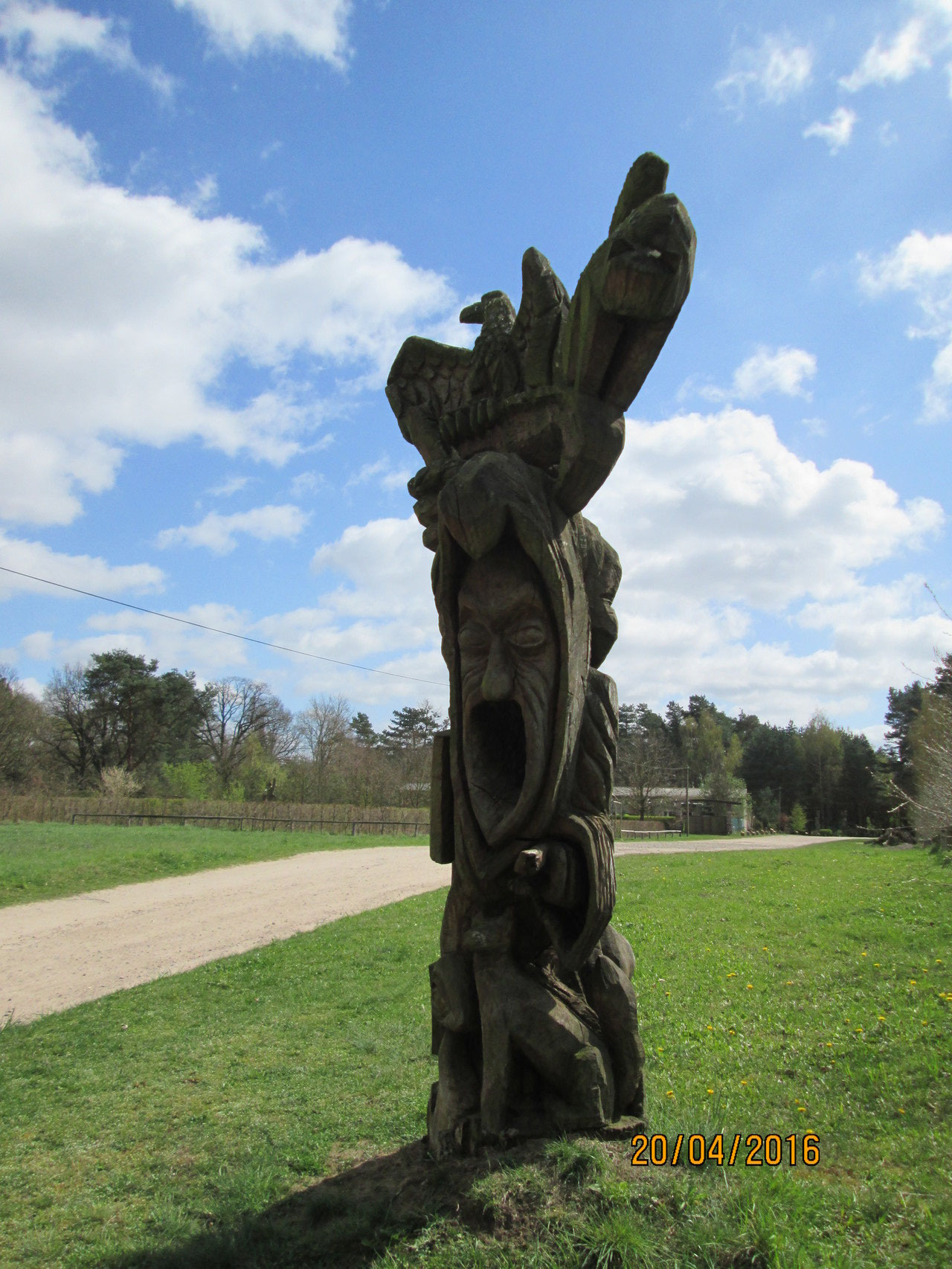 ein paar Geister schnitzen damit wir...