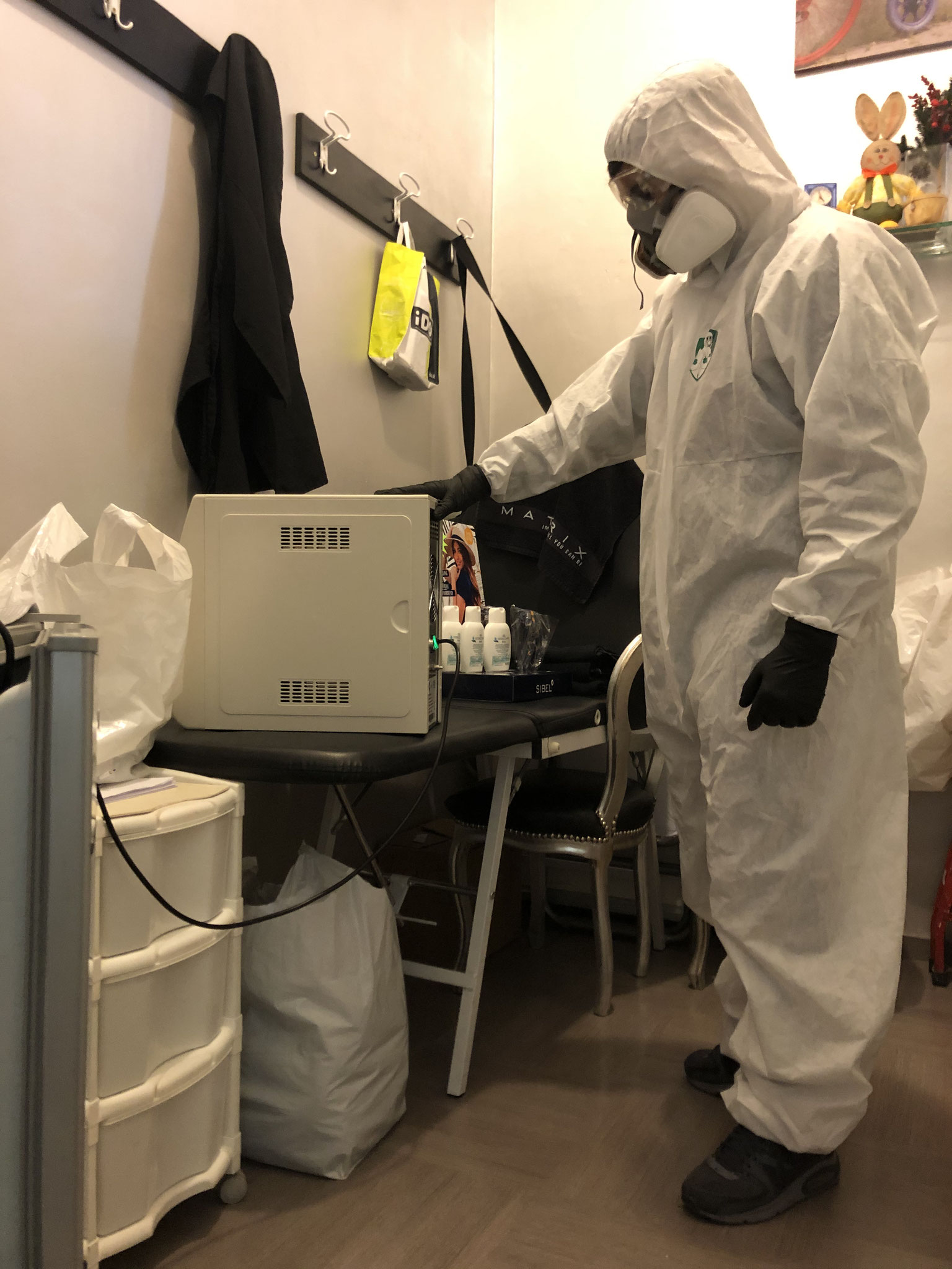 Sanitizzazione con ozono di un parrucchiere a Roma