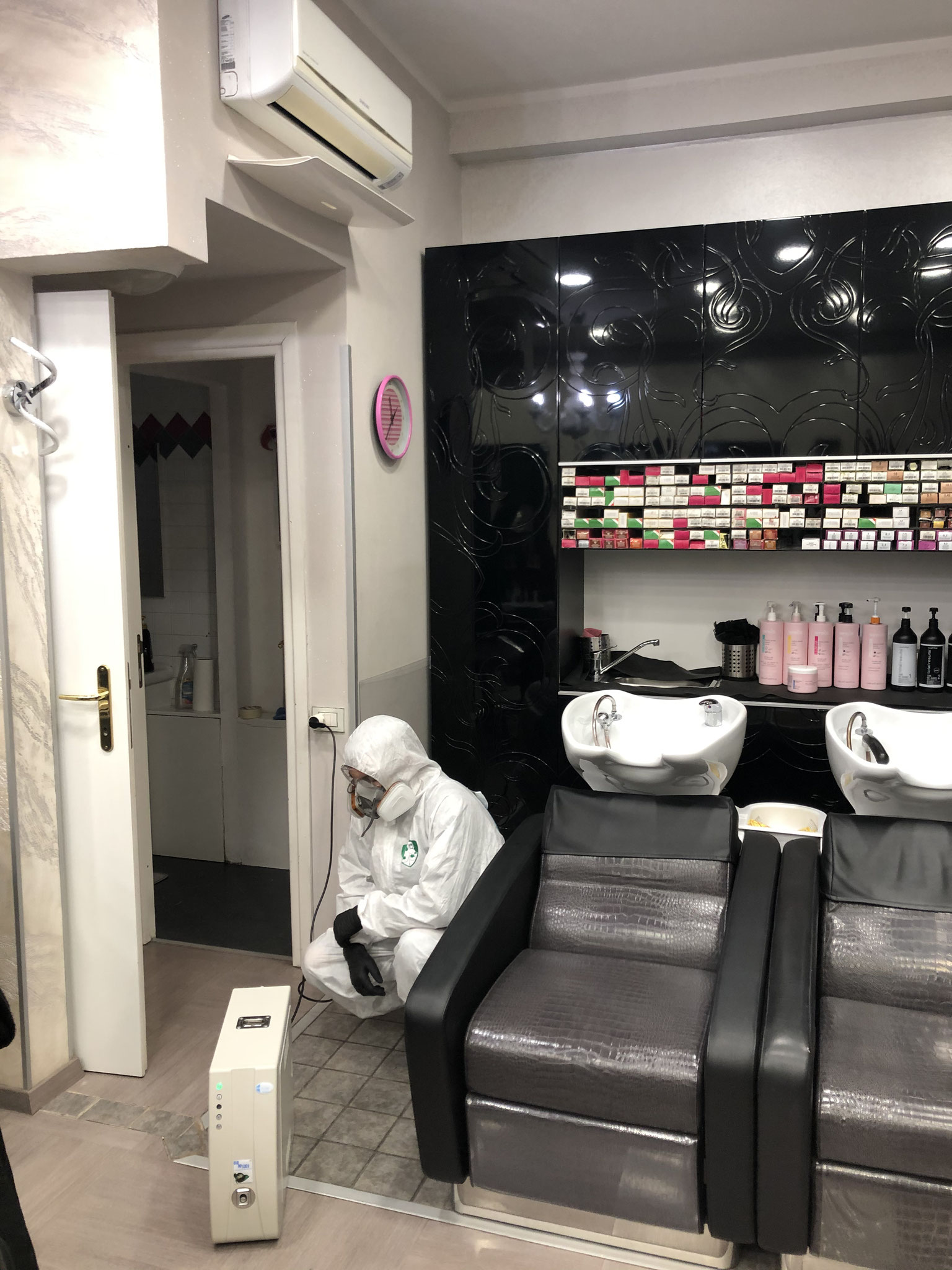 Disinfezione con ozono di un estetista a Roma