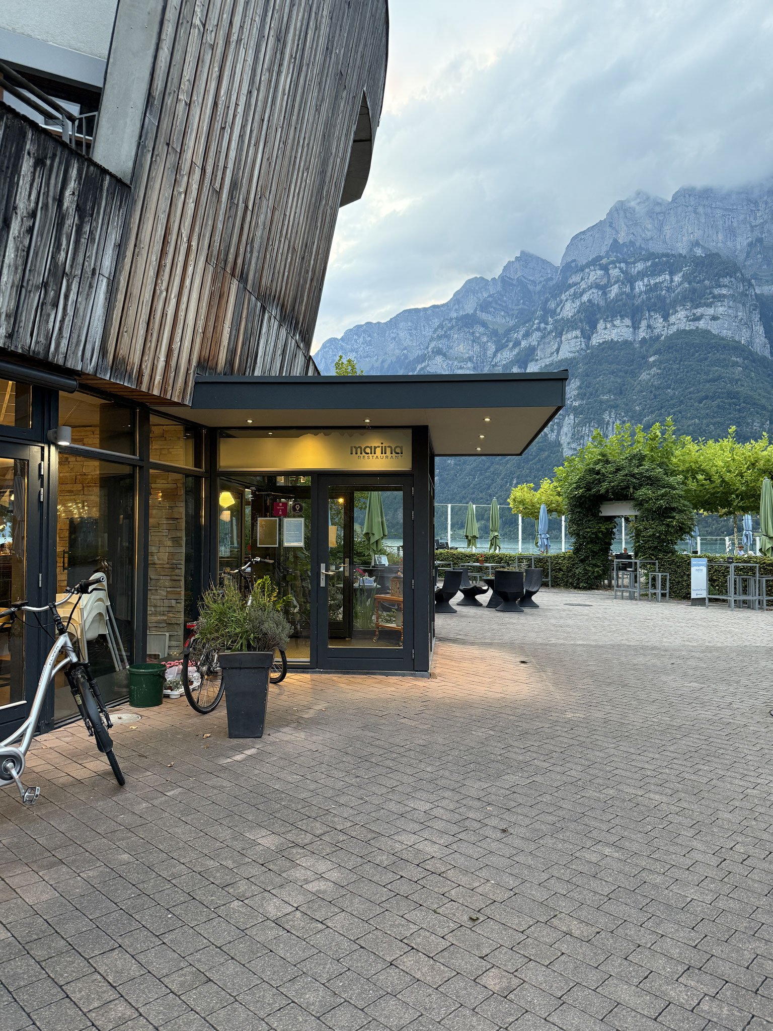 Abendessen in Unterterzen