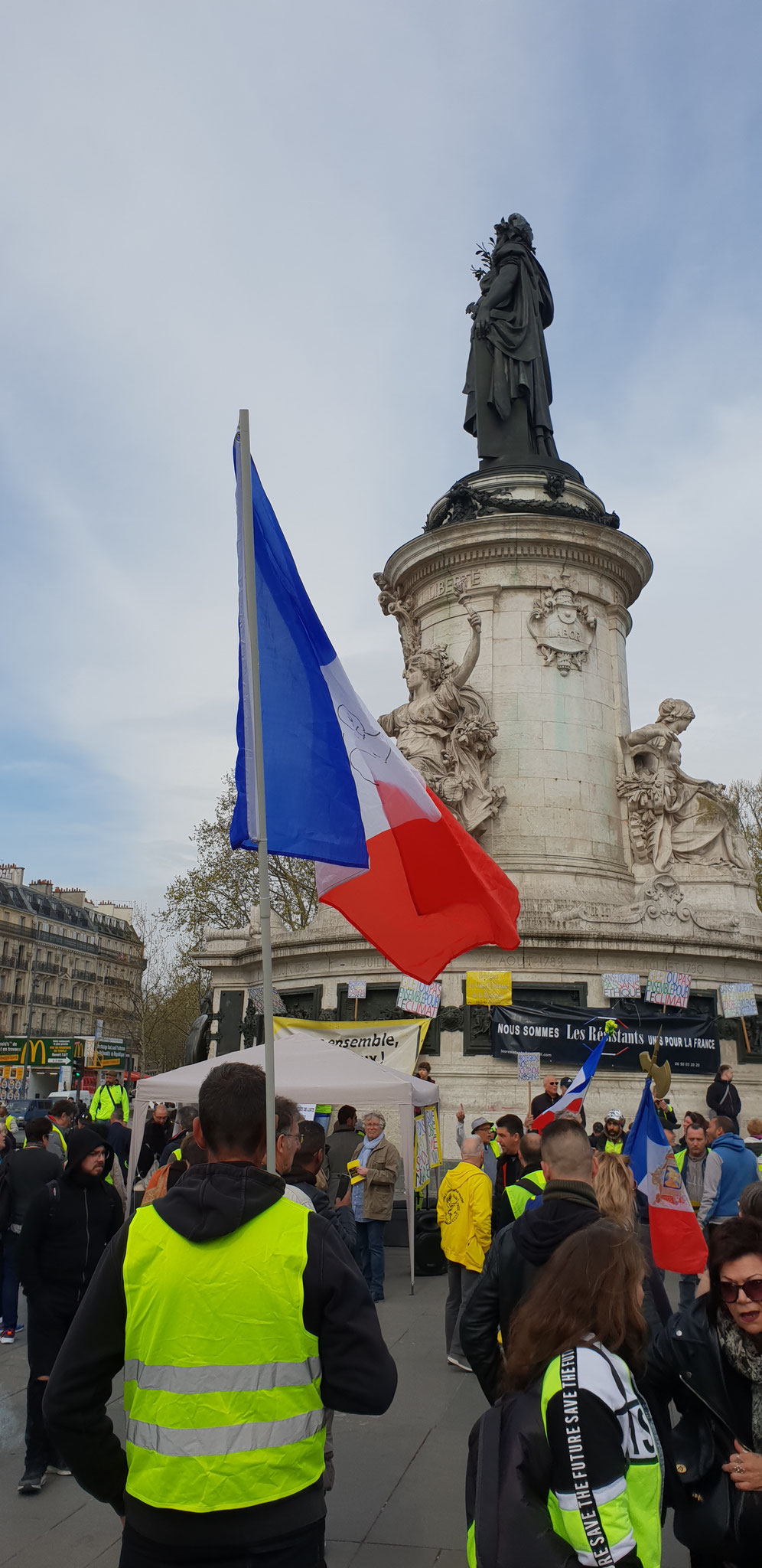 Acte 21 le 06 Avril  2019 je me rends à Paris pour y rencontrer des Journalistes www.jesuispatrick.com