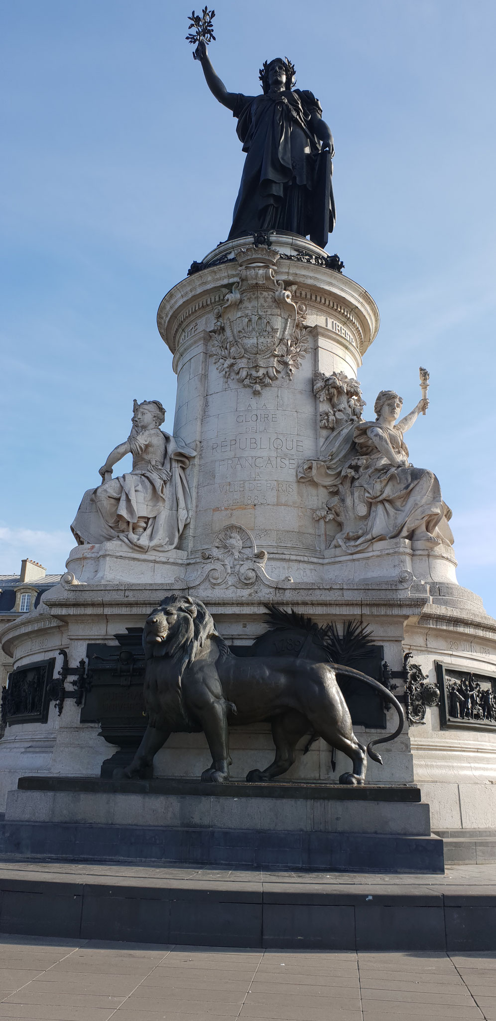 Acte 21 le 06 Avril  2019 je me rends à Paris pour y rencontrer des Journalistes www.jesuispatrick.com