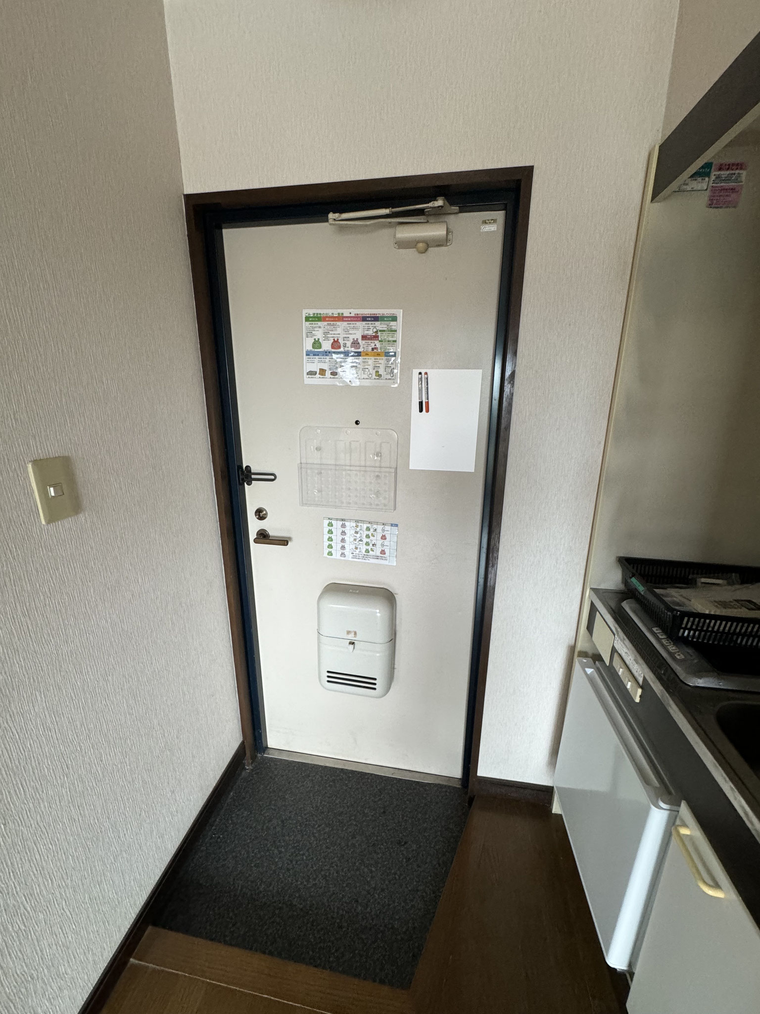 玄関へ向けて