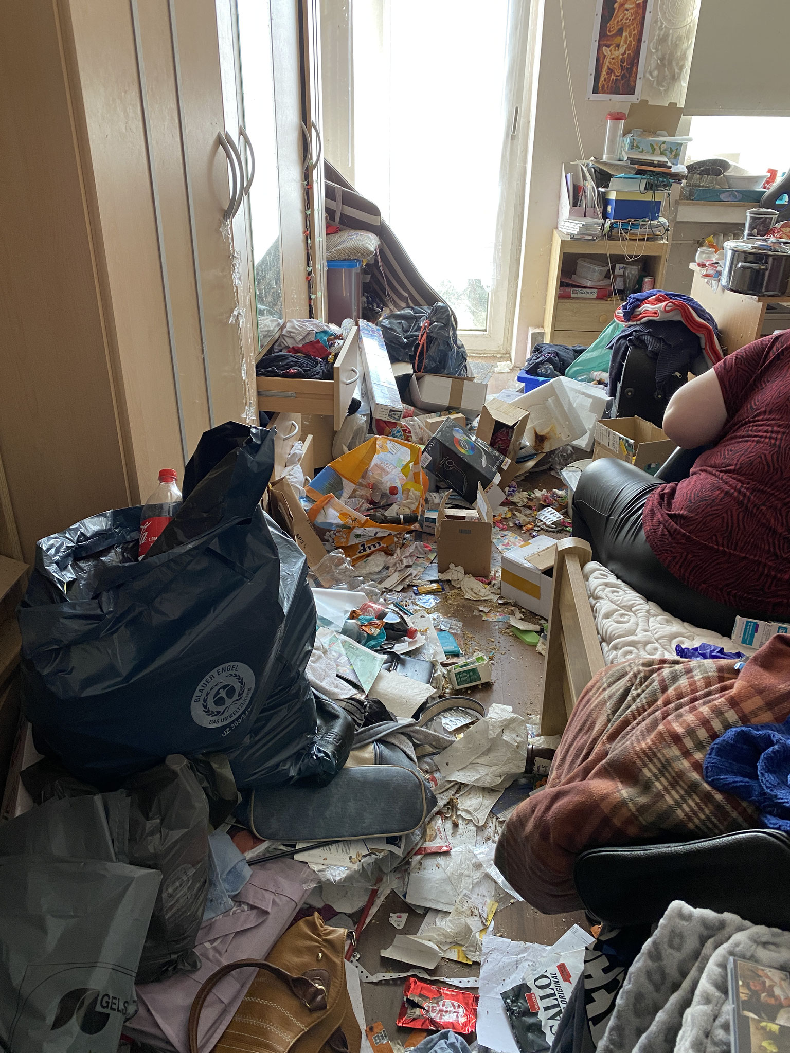 Im Schlafzimmer hat die Kundin schon vorgearbeitet