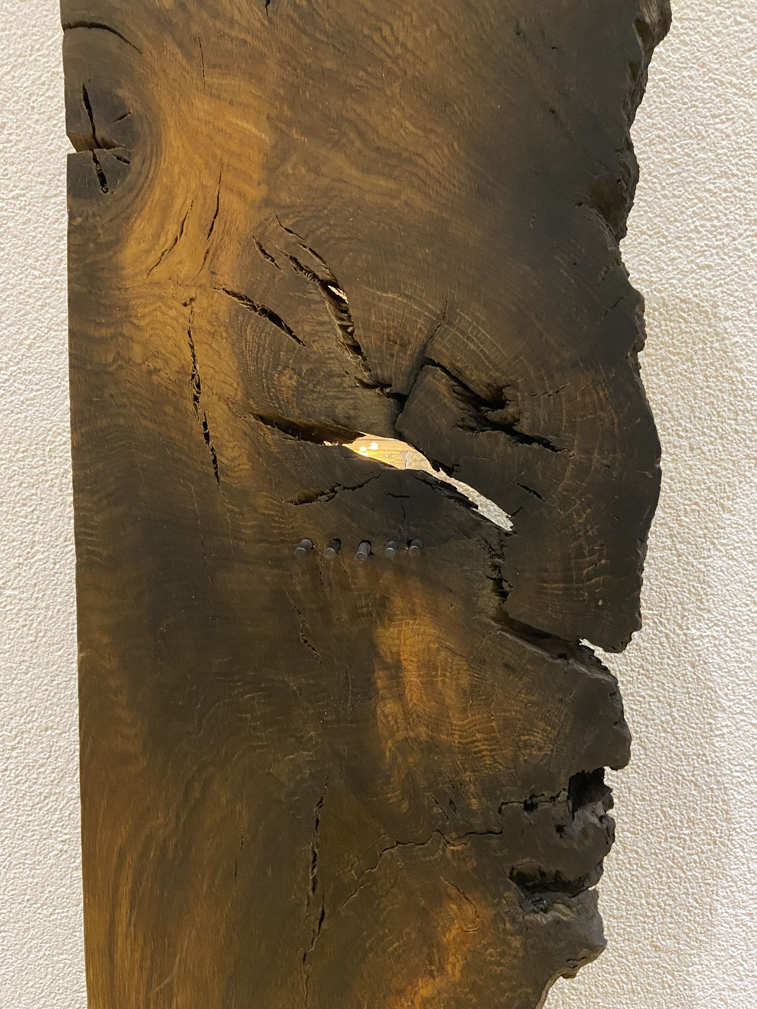 Kerzenständer aus Mooreichen-Brett - 105 cm, 200.- CHF, ca. 1500 Jahre alt
