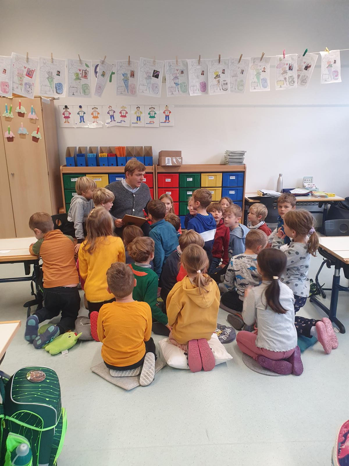 Bundesweiter Vorlesetag seite der Grundschule Bad Reichenhall St