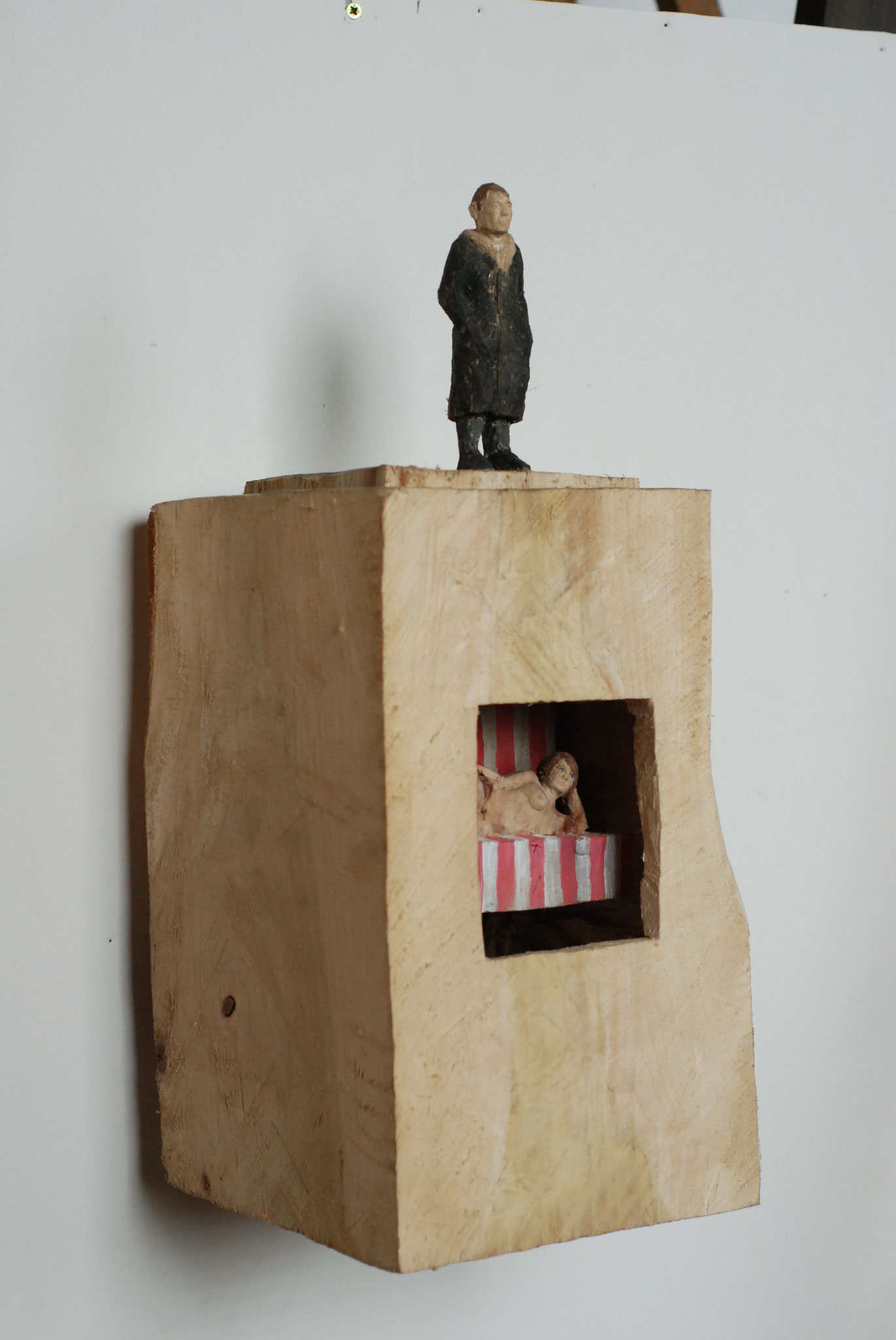 Kiste 12 - Oben Mann, unten Frau, Pappelholz bemalt, 2013