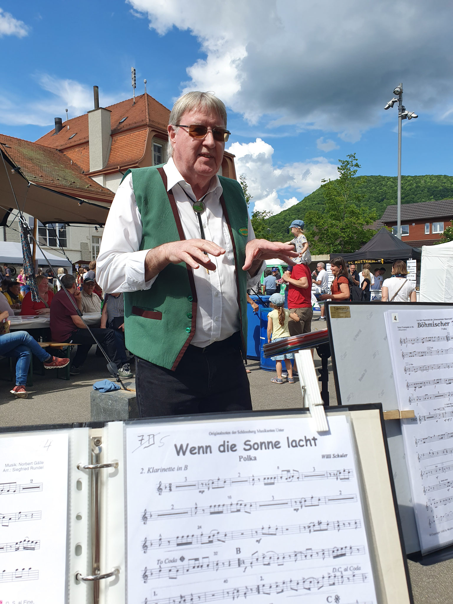 Spielt, als ob die Sonne lacht :-)