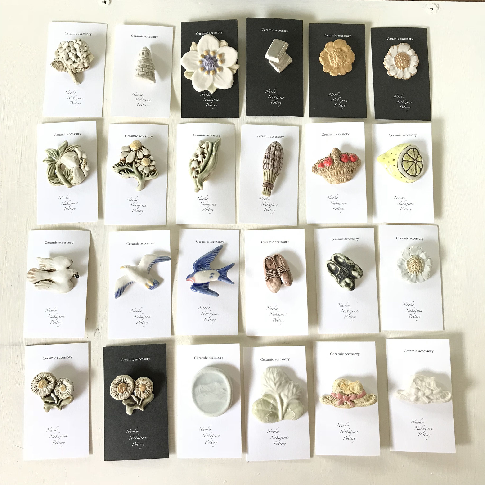 小さな贈り物展 うつわとブローチ 陶芸家 Naoko Nakajima Pottery 小さな贈り物展 うつわとブローチ 陶芸家 Naoko Nakajima Pottery